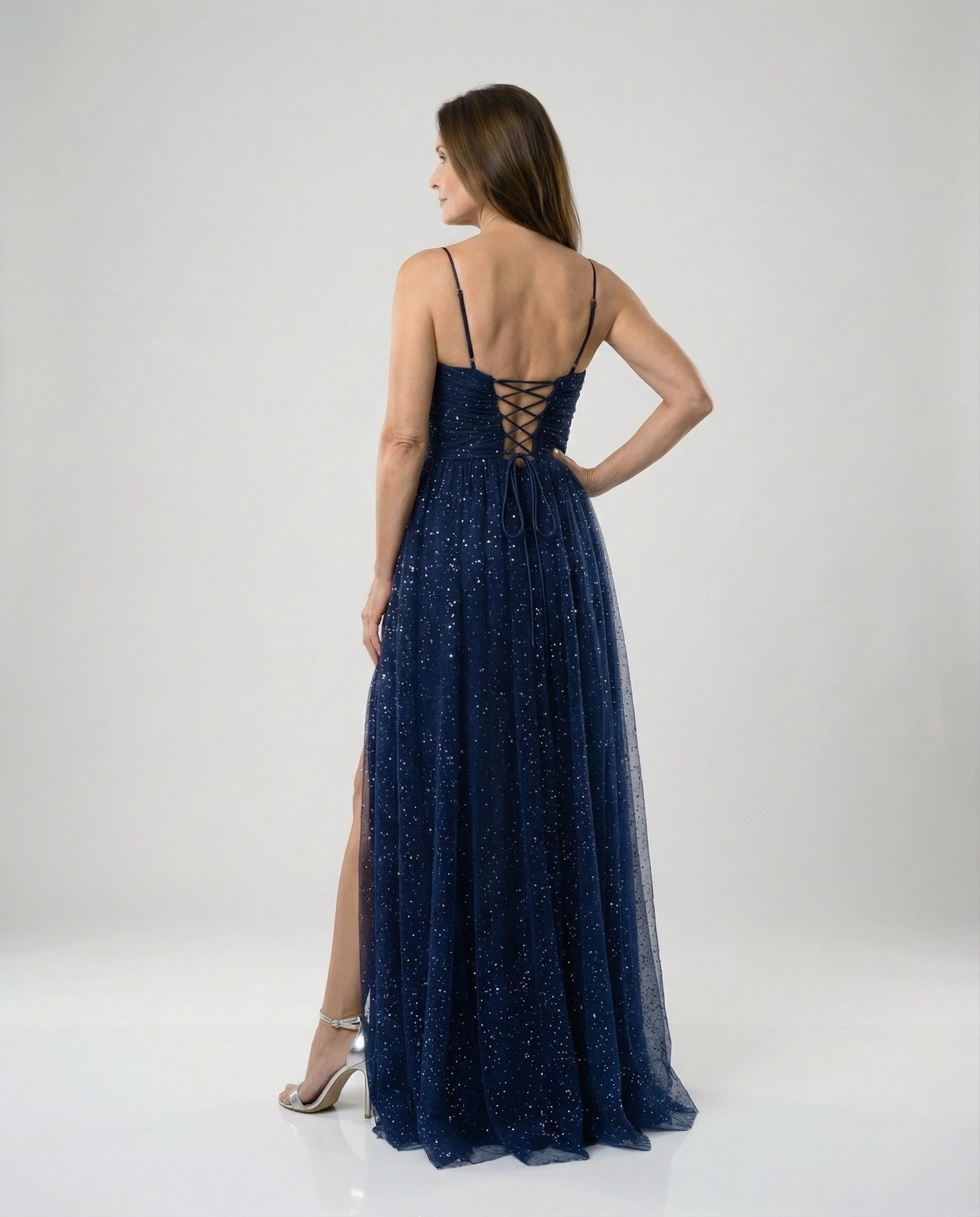 Abendkleid elegant glitzernd mit Schlitz