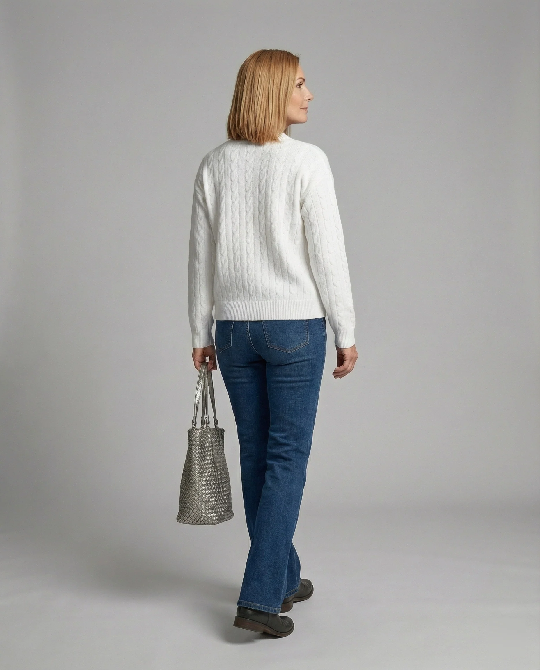Damen grobgestrickter Zopfmuster-Cardigan mit Ballonärmeln, Rippenbündchen und dekorativer Knopfleiste Heidi-Mode - Image 4