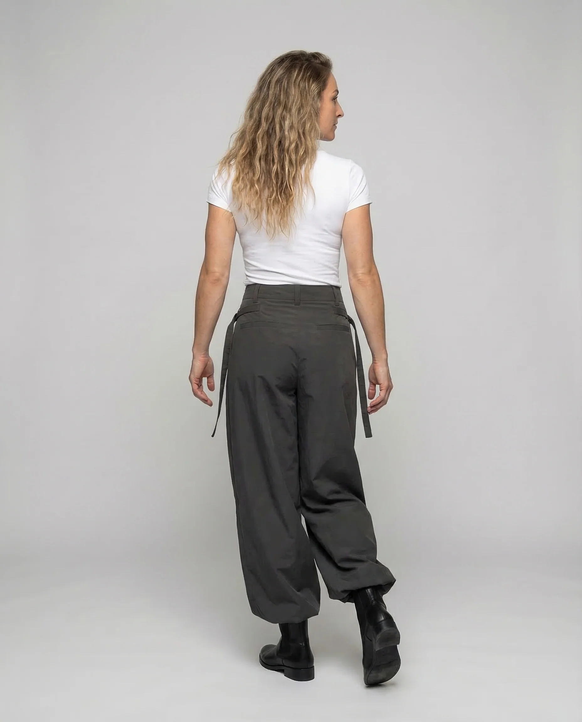Damen Bundfaltenhose High Waist Oversize - Image 4