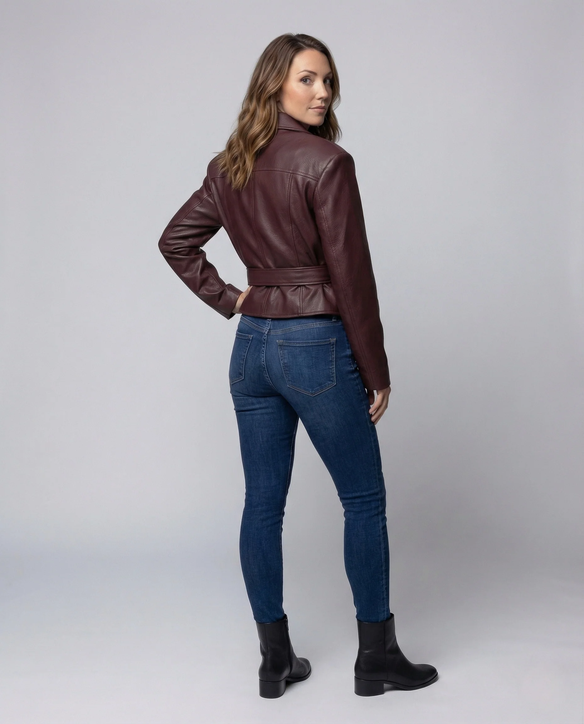 Damen Kastige Kunstlederjacke mit Revers - Image 4