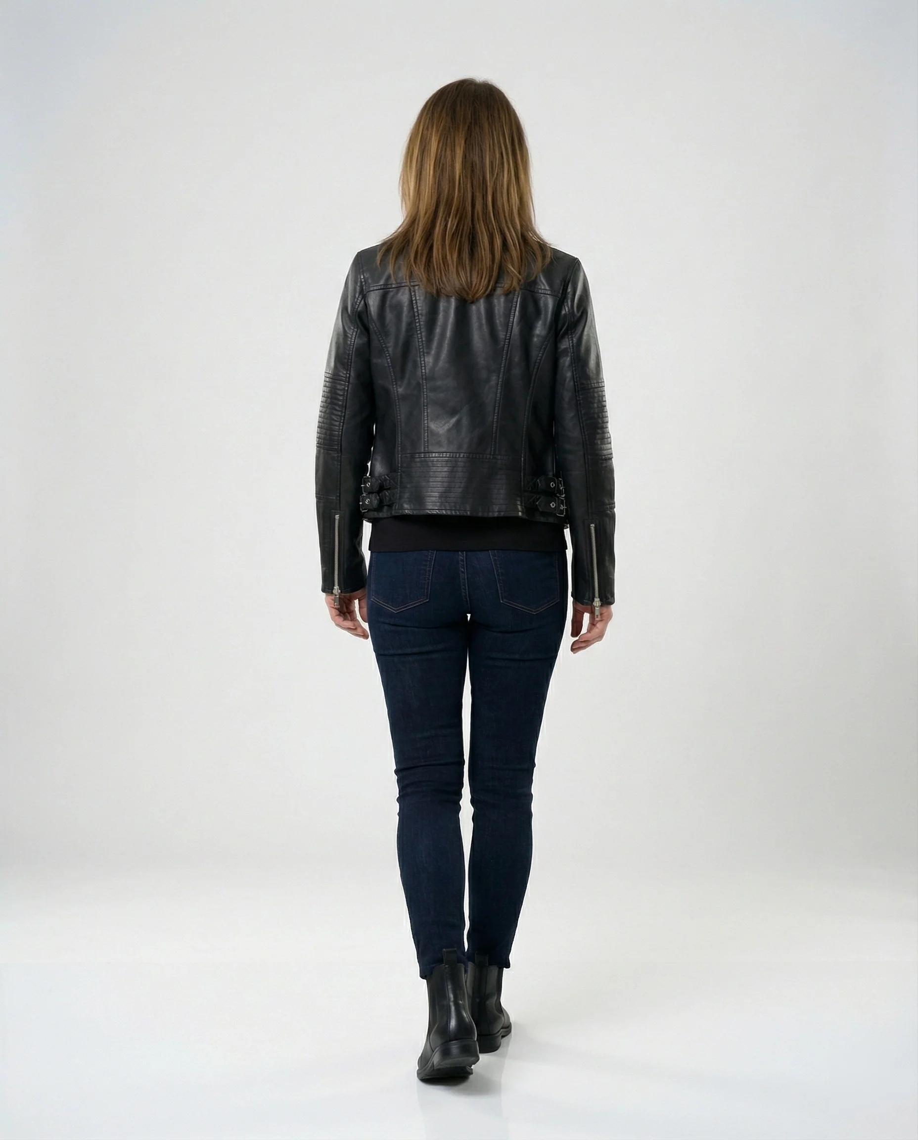 Damen kurz geschnittene taillierte Bikerjacke mit asymmetrischem Reißverschluss gesteppter Ärmelpartie und seitlichen Schnallenbändern Heidi-Mode - Image 4