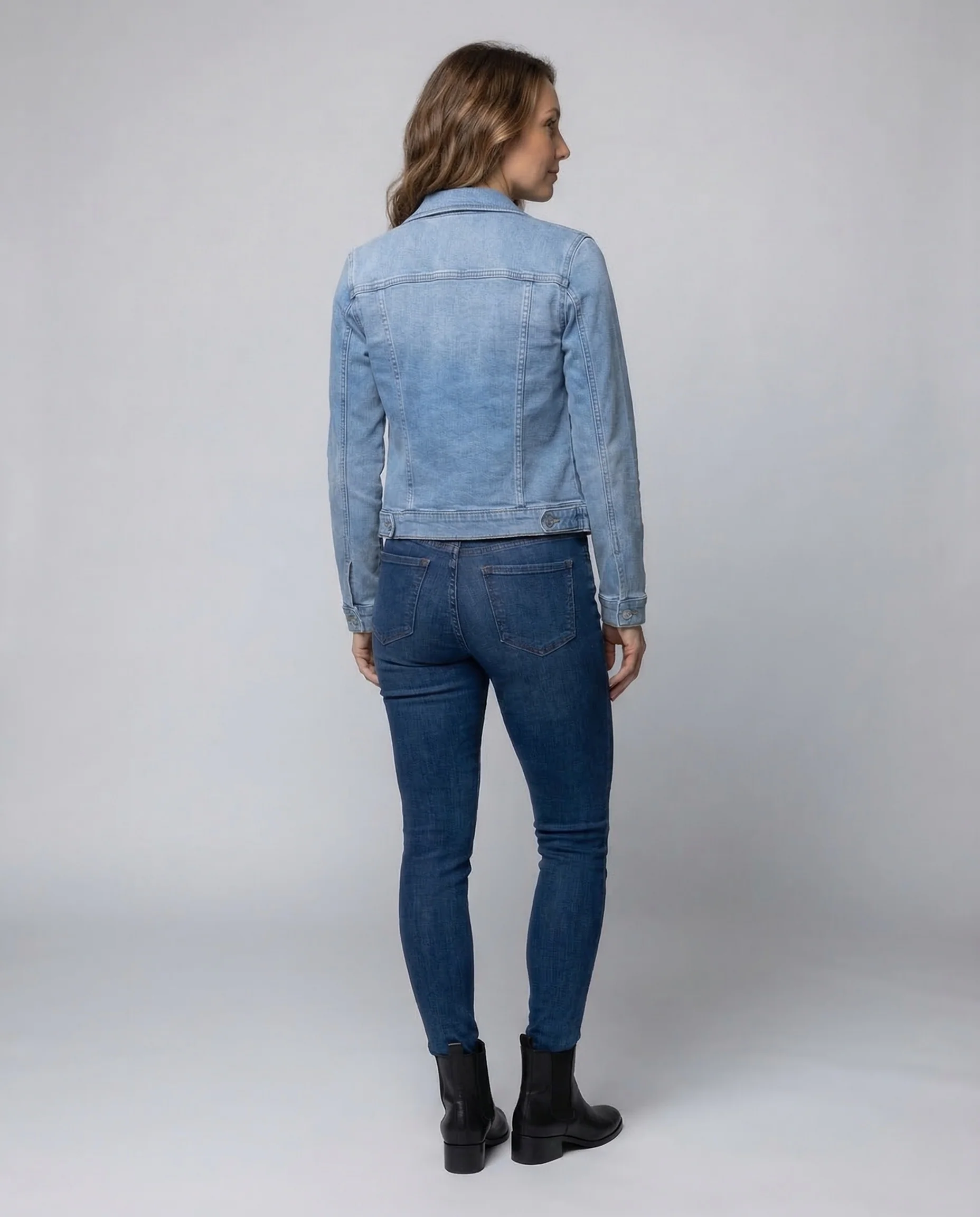 Damen Jeansjacke Kurz Tailliert - Image 4