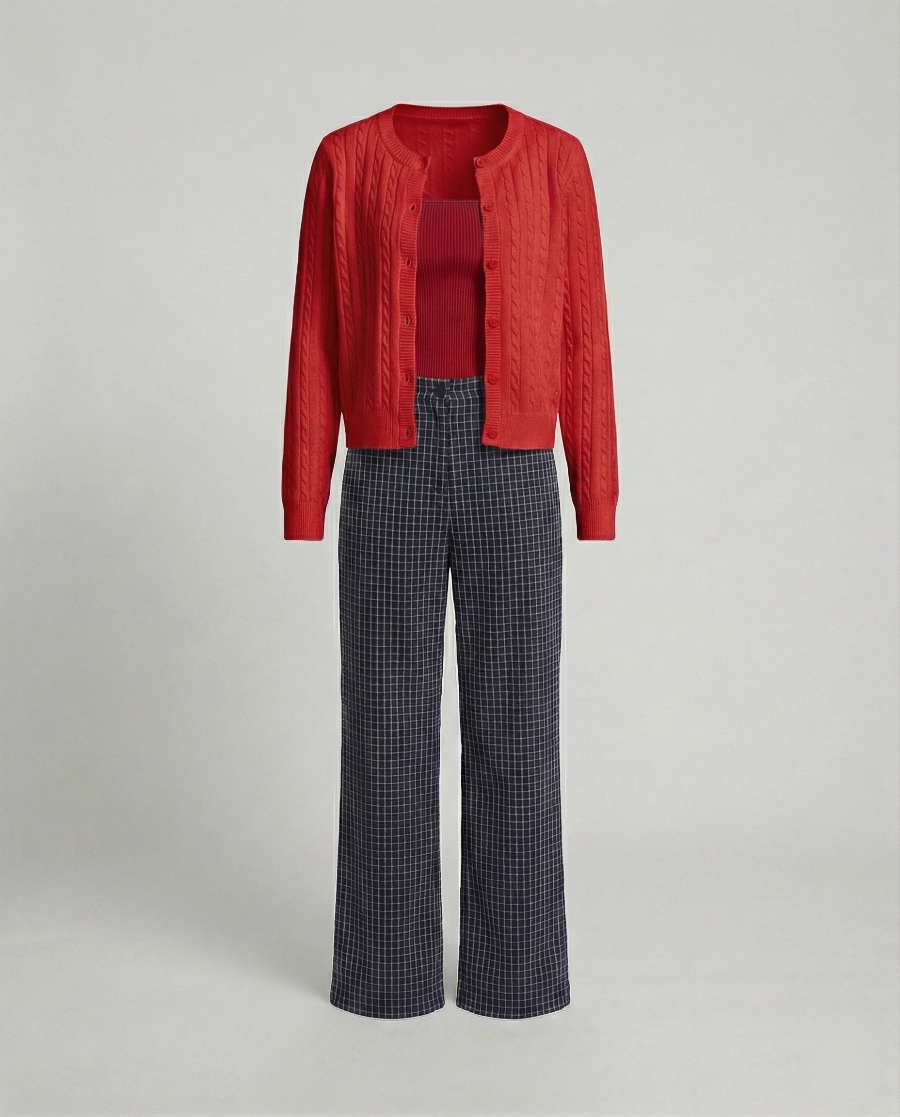Kurz geschnittene Zopfmuster-Strickjacke mit Rundhalsausschnitt und Perlmuttknopfleiste Heidi-Mode - Image 5