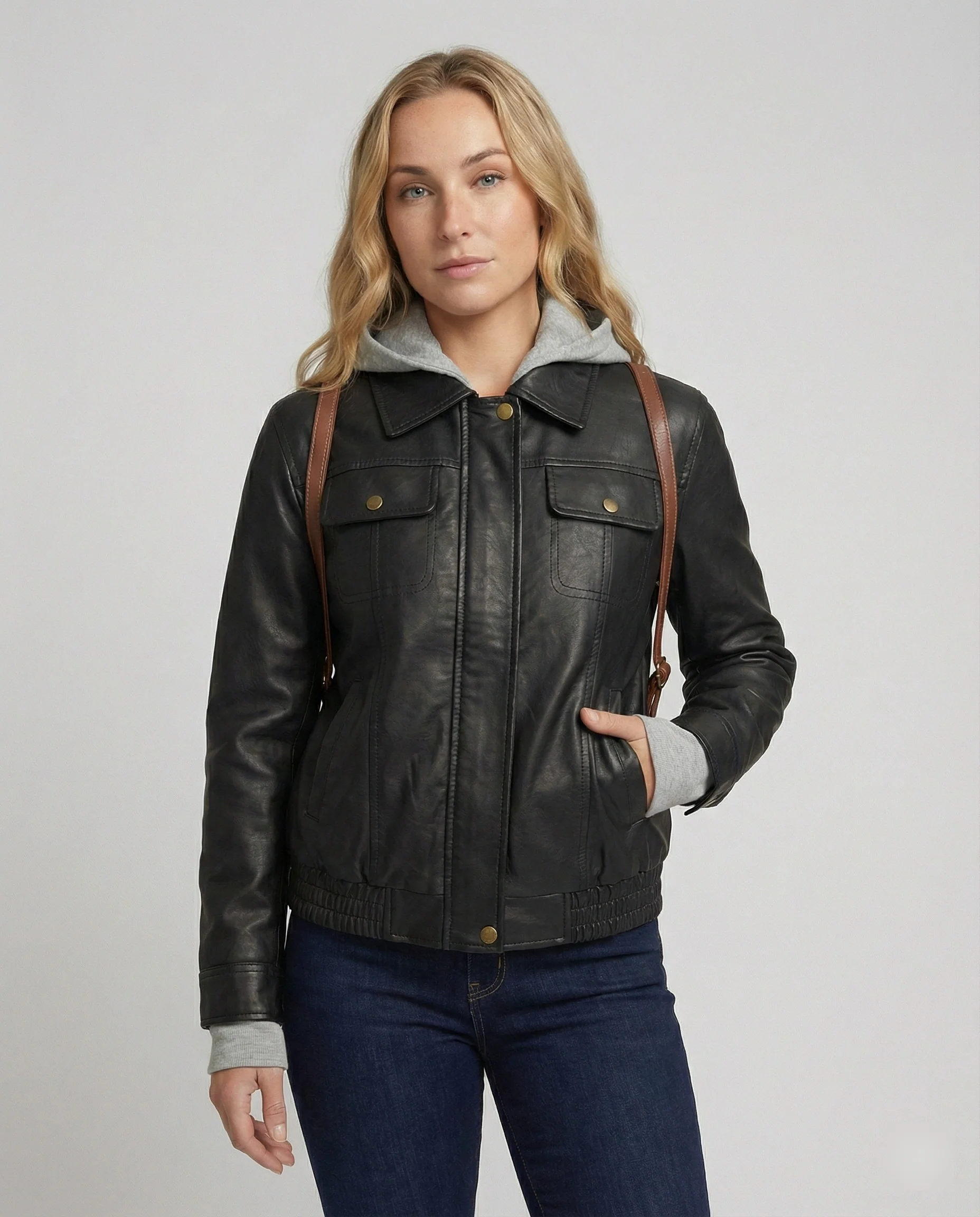 Kurz geschnittener Boxy-Lederblouson mit Hemdkragen, Brustpattentaschen und verstellbarem Saum Heidi-Mode - Image 2
