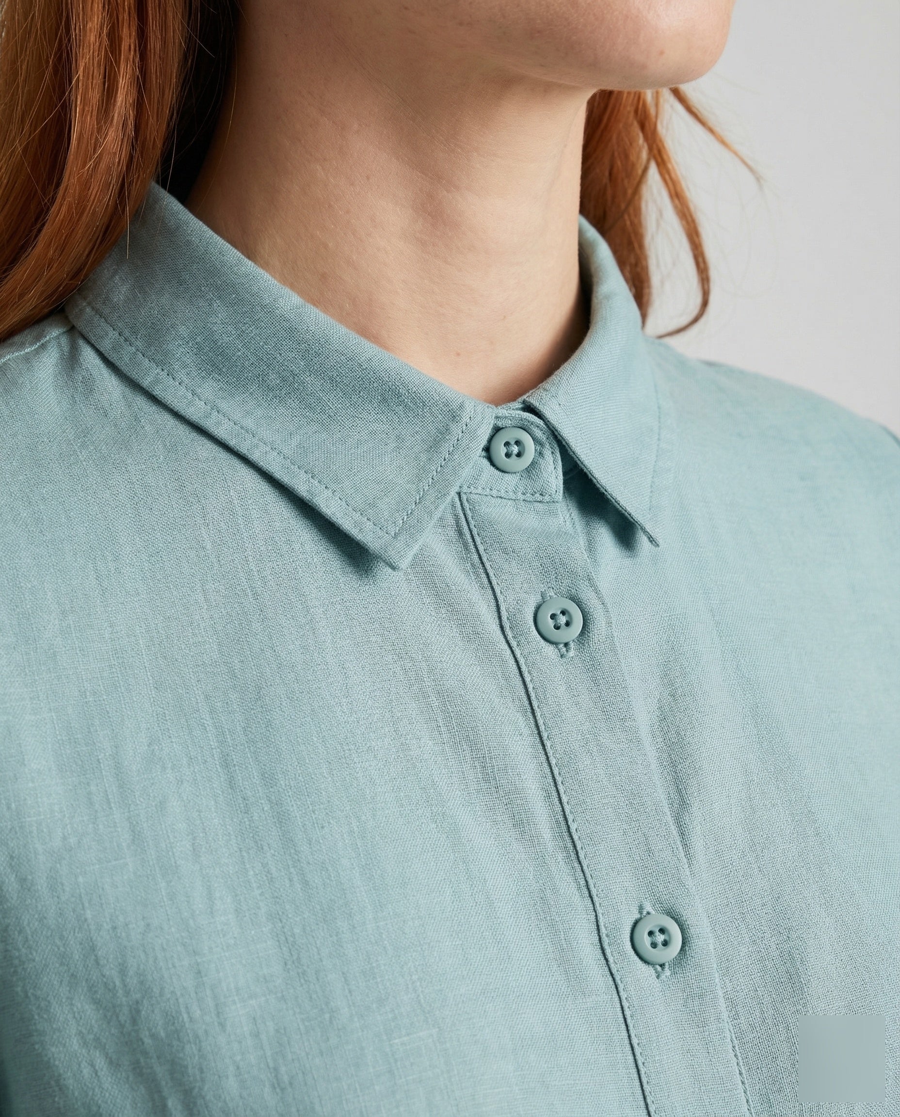 Damen Maxikleid mit Knopfleiste und Gürtel - Image 3