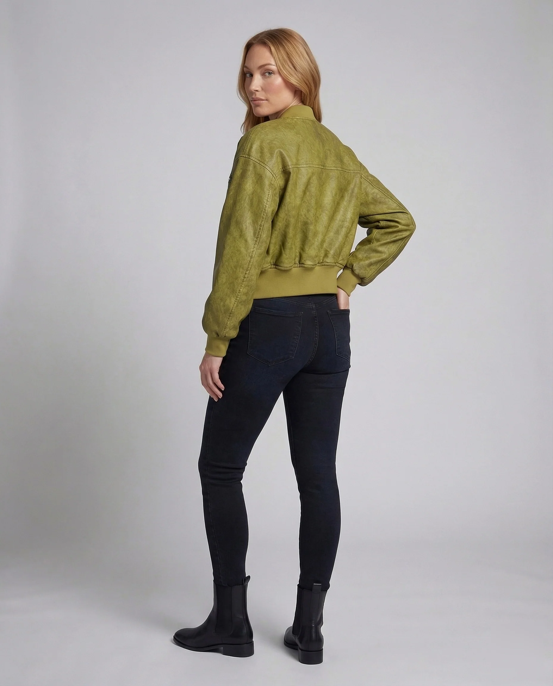 Damen Velours Bomberjacke Kurz - Image 4