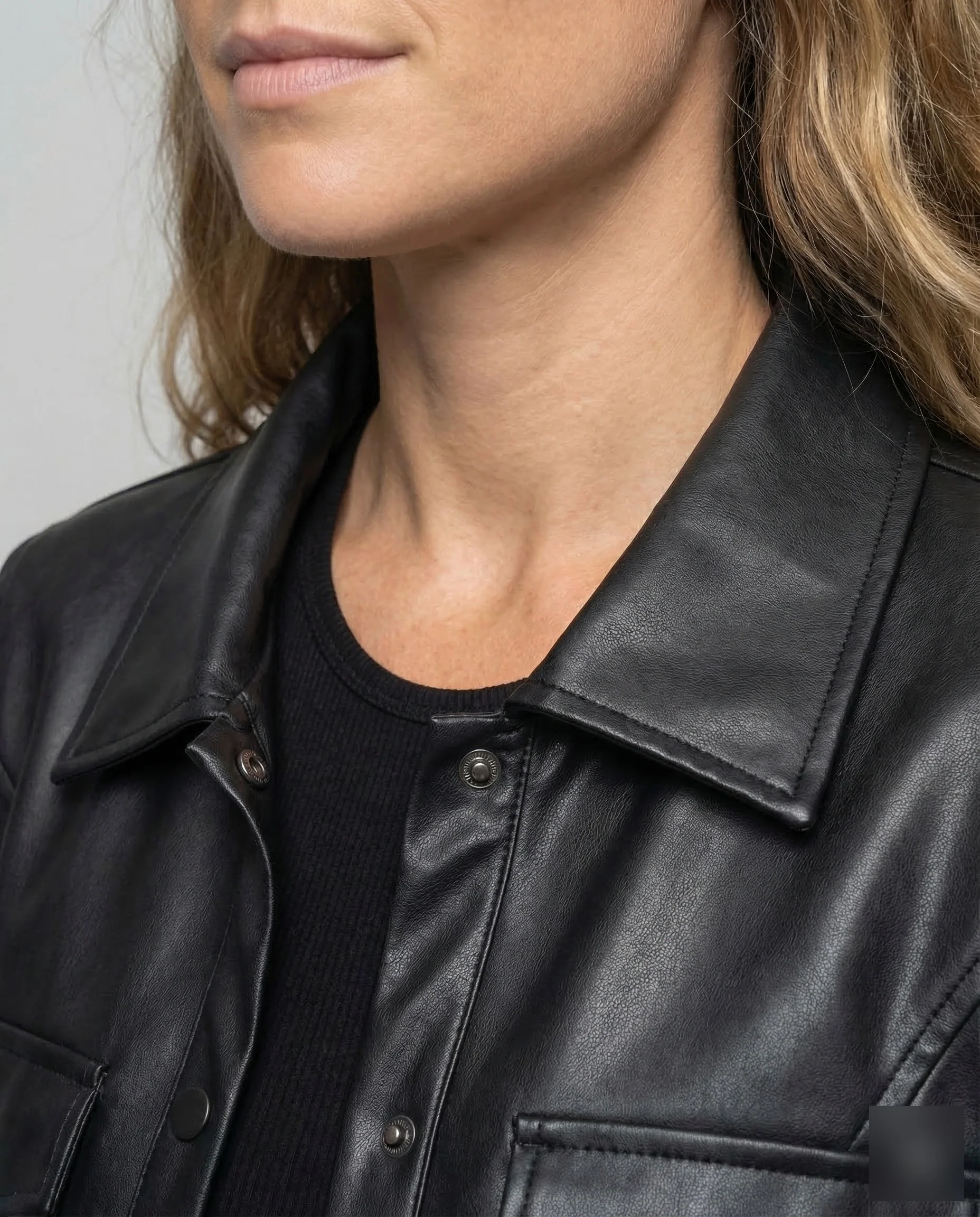 Damen Lederjacke Kurz Hemdstil - Image 3