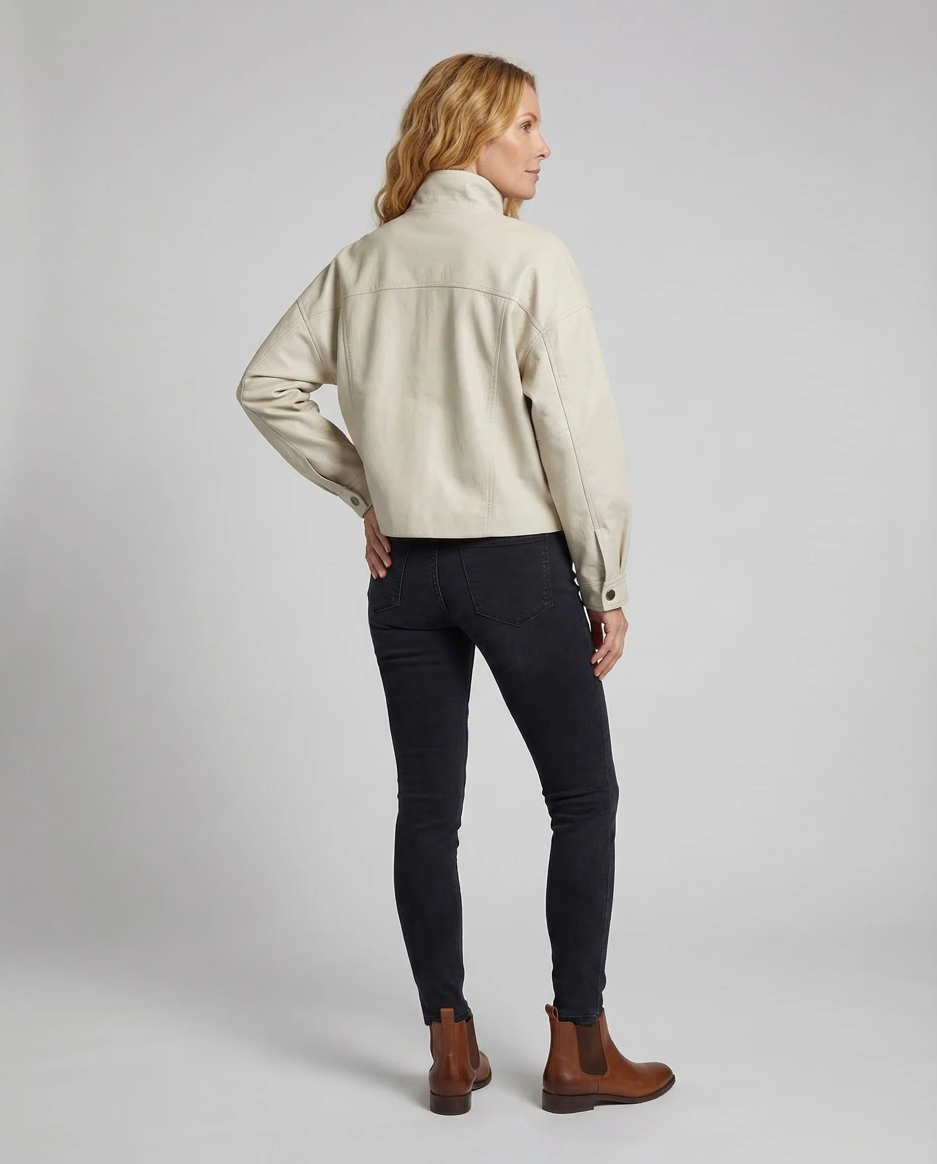 Damen Kunstlederjacke Oversize Kurz - Image 4
