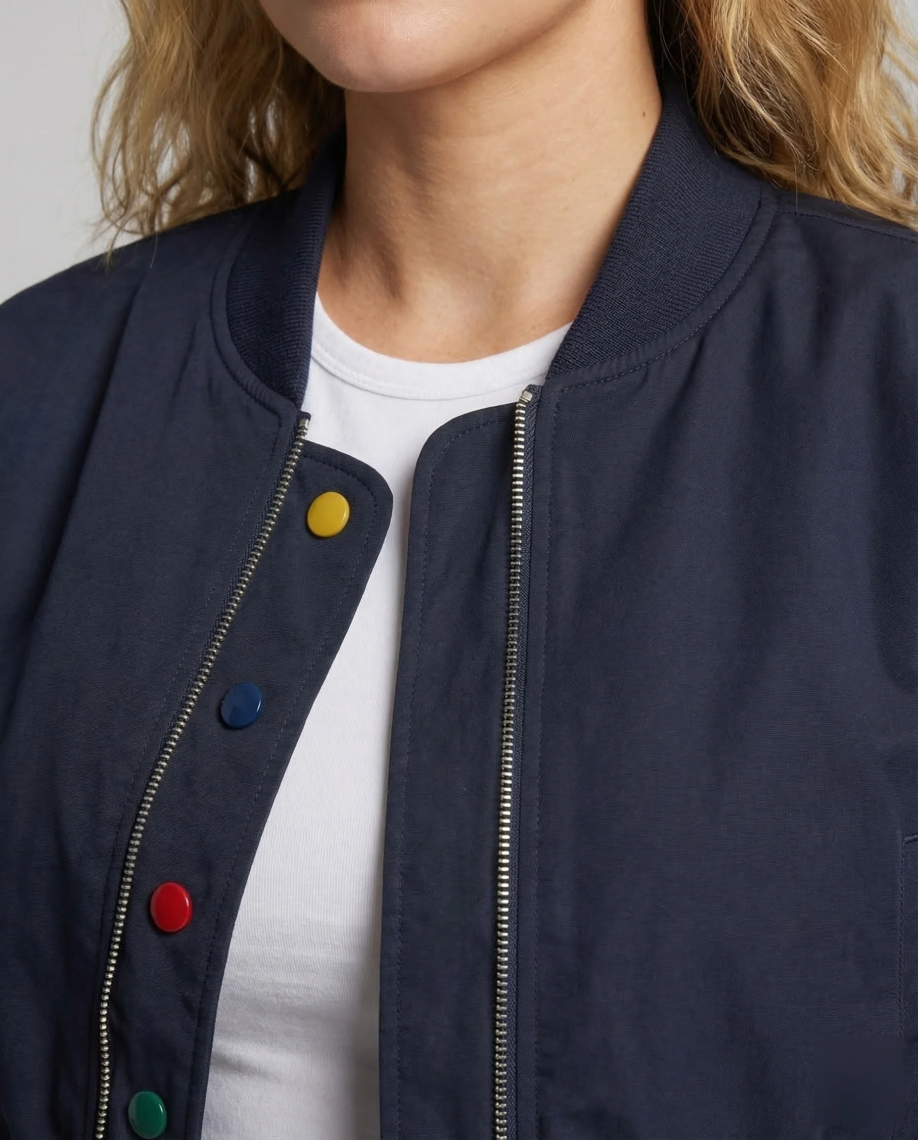 Damen Bomberjacke Tailliert Kurz - Image 3