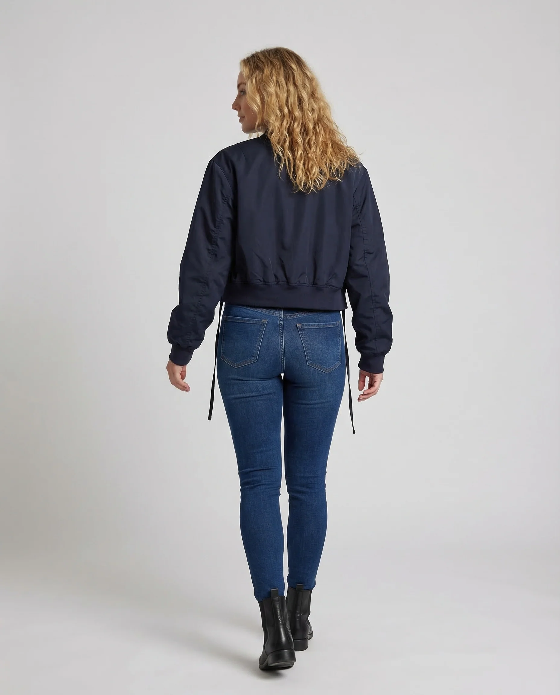 Damen Bomberjacke Tailliert Kurz - Image 4