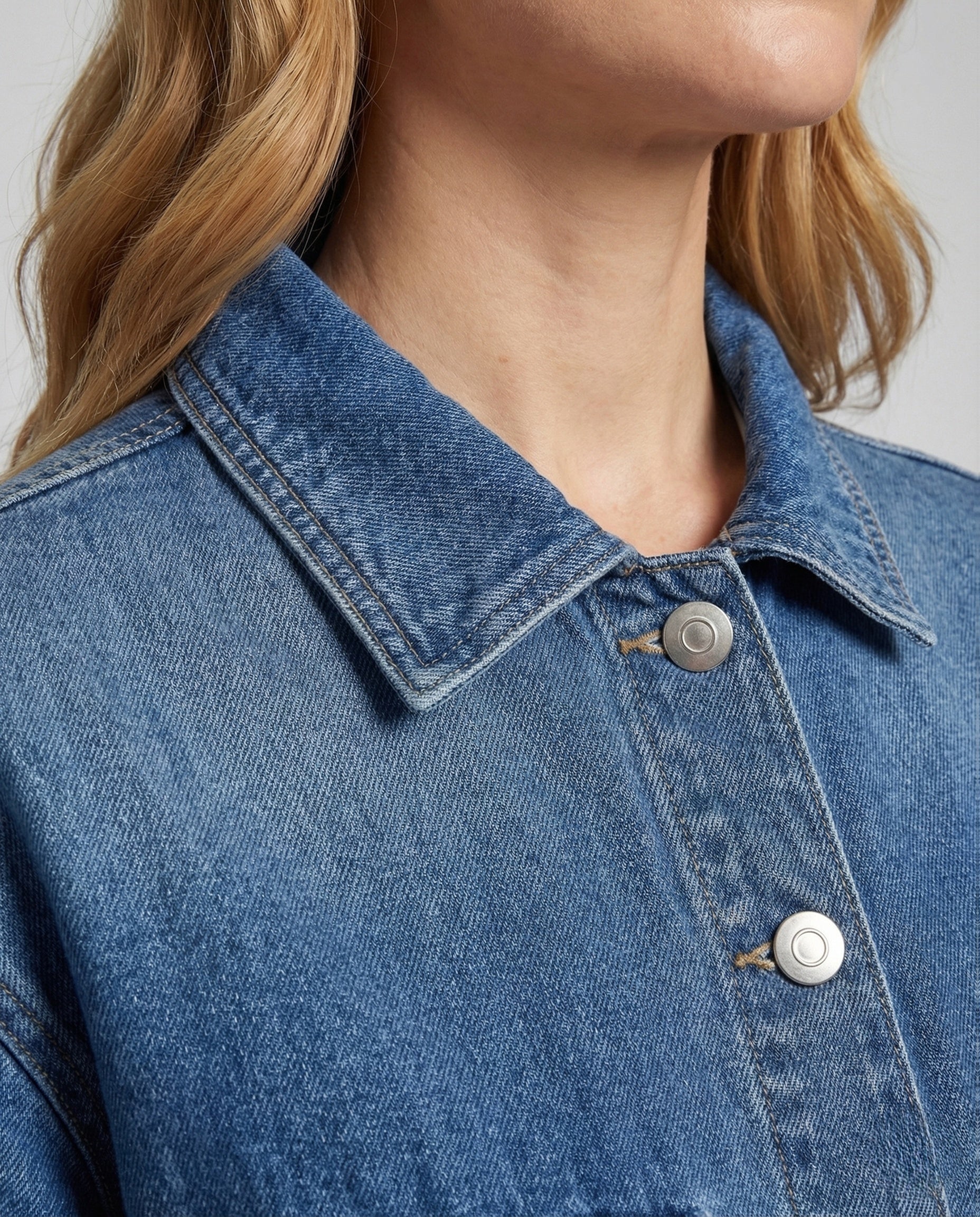 Damen Jeansjacke Kurz Rohsaum - Image 3