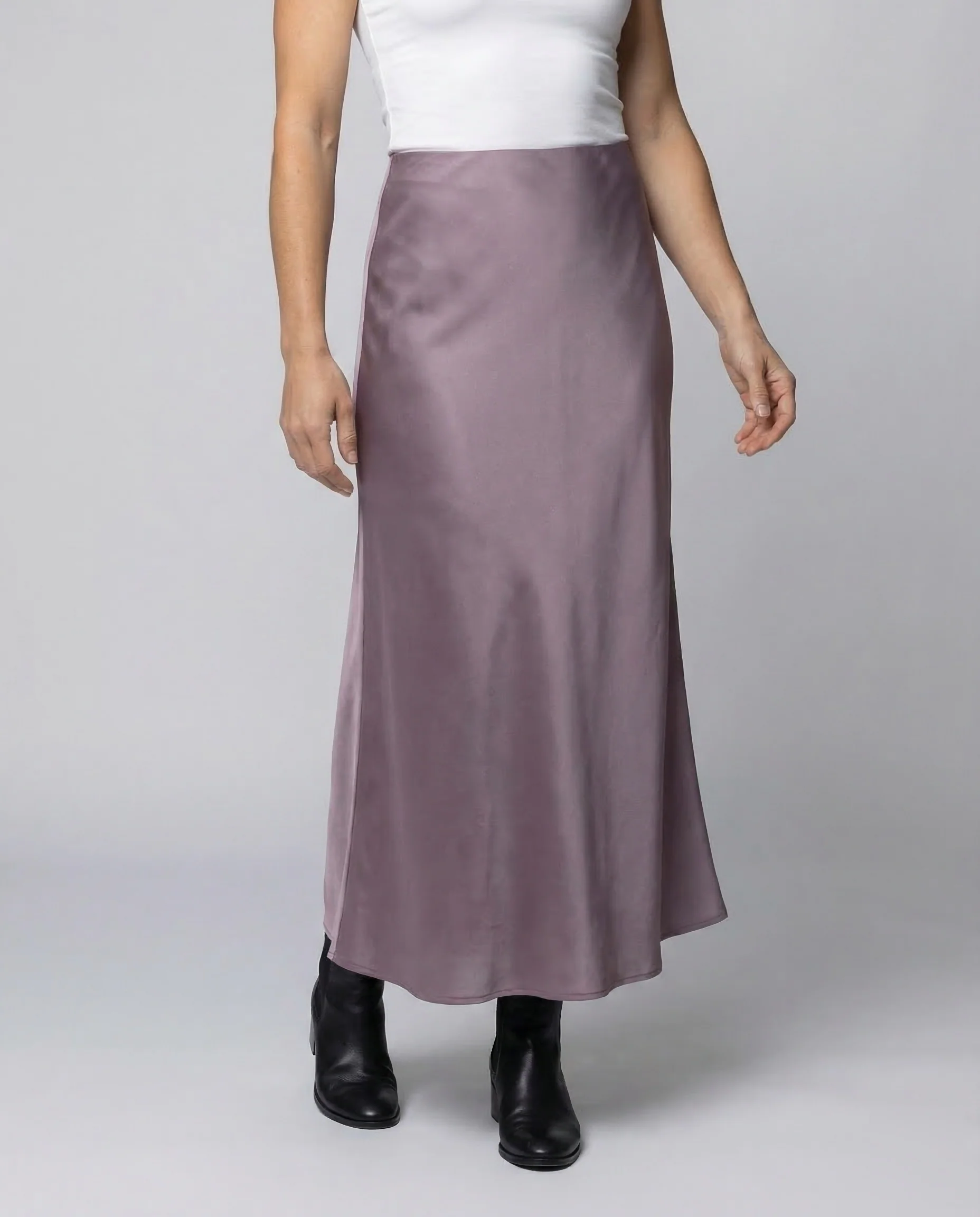 Damen Satin Maxirock Schrägschnitt - Image 2