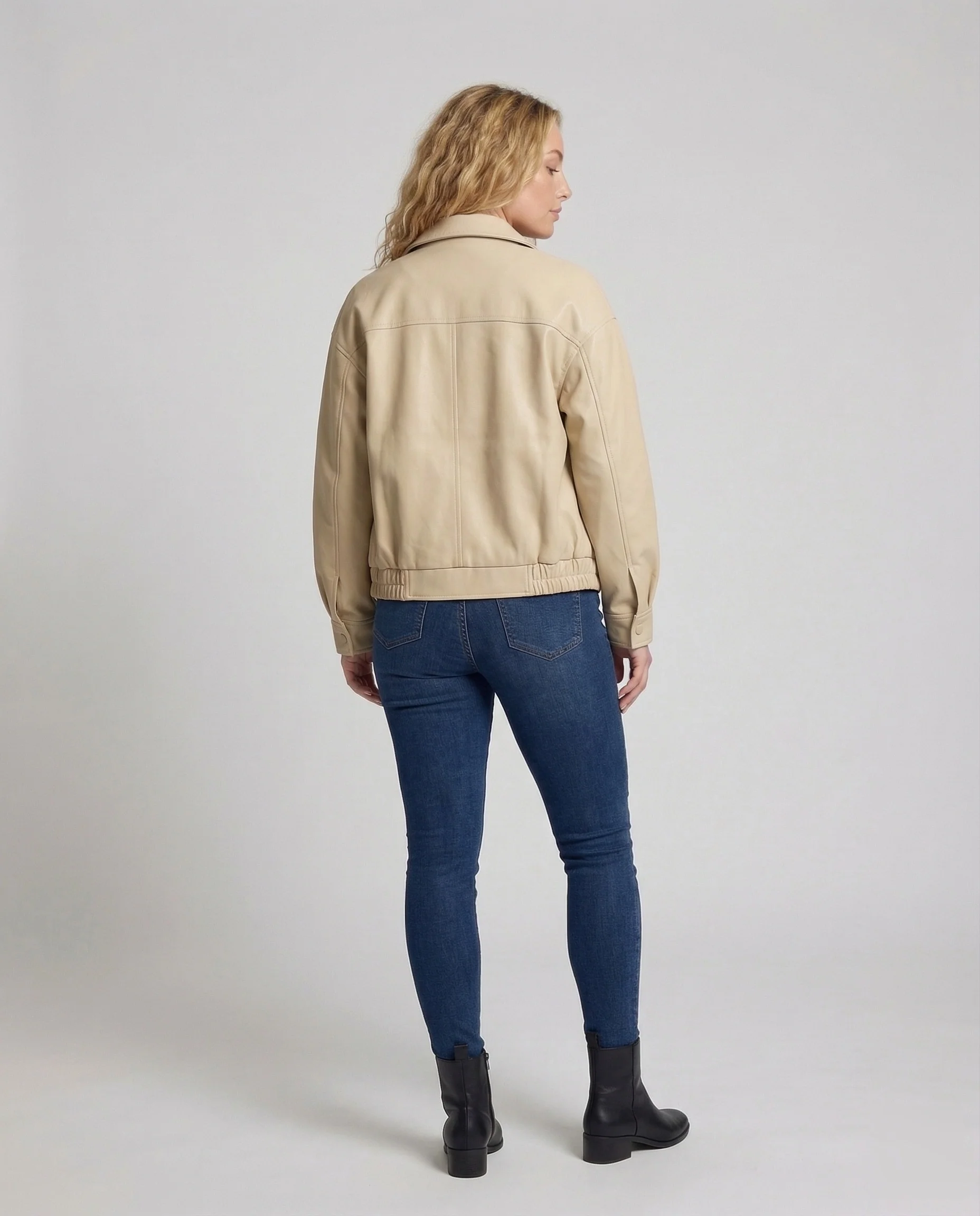 Damen Bomberjacke Lederimitat Oversize - Image 4