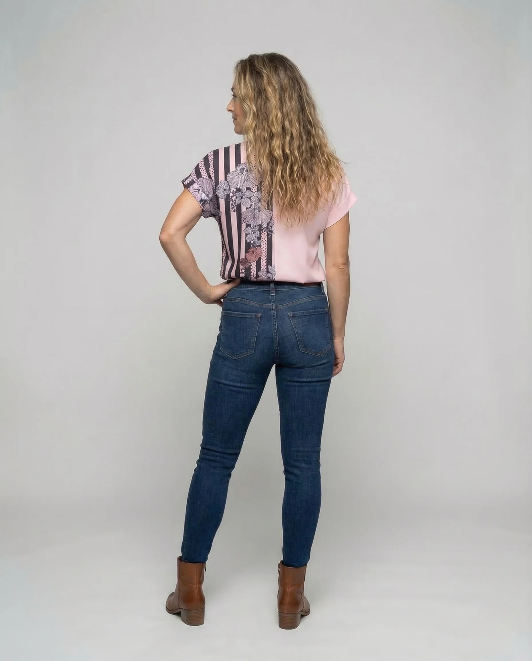 Damen Blusenshirt Stehkragen Blumenprint - Image 4