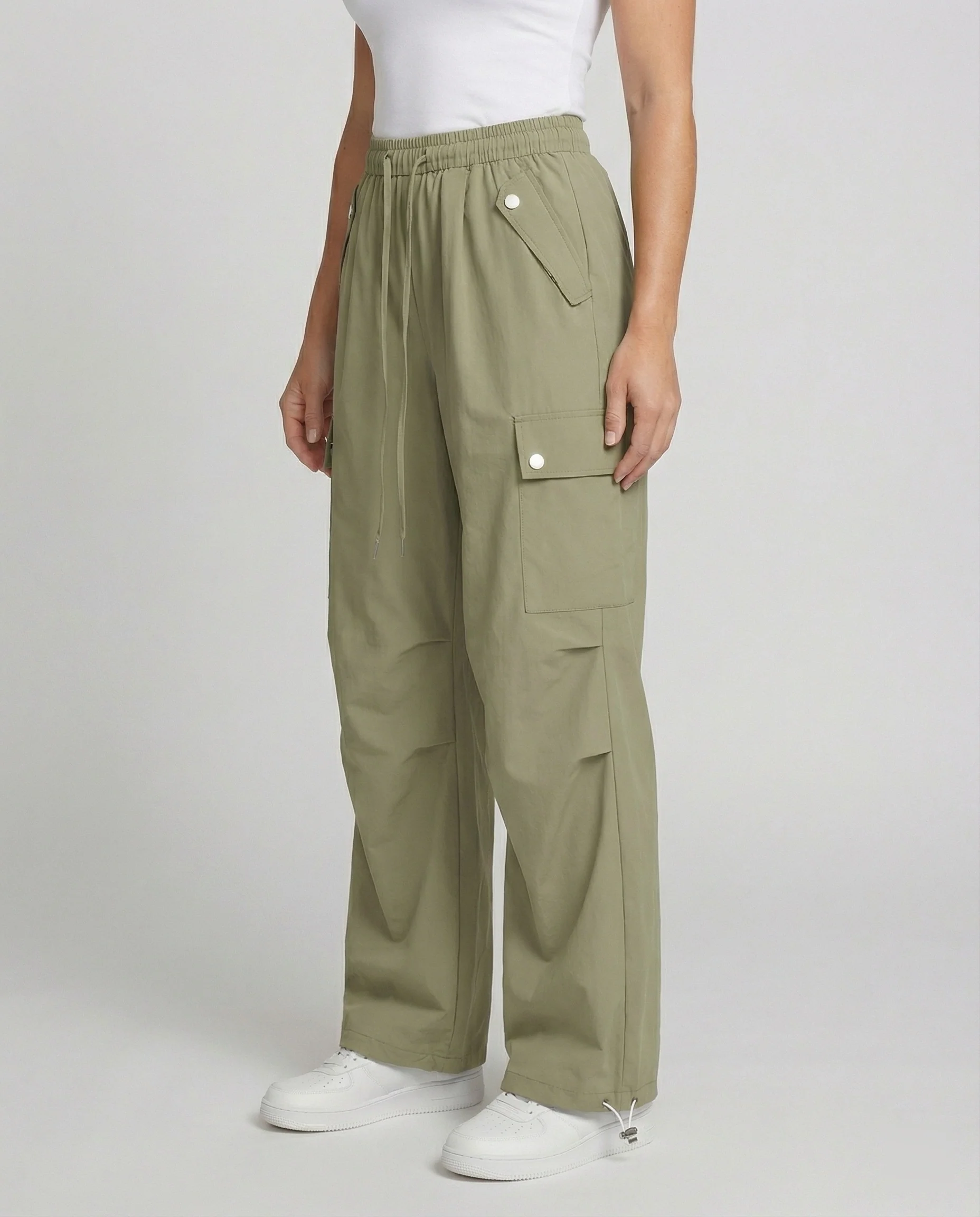 Luftig weite Cargohose mit hoher Taille Tunnelzug und Kordelabschluss Heidi-Mode - Image 3