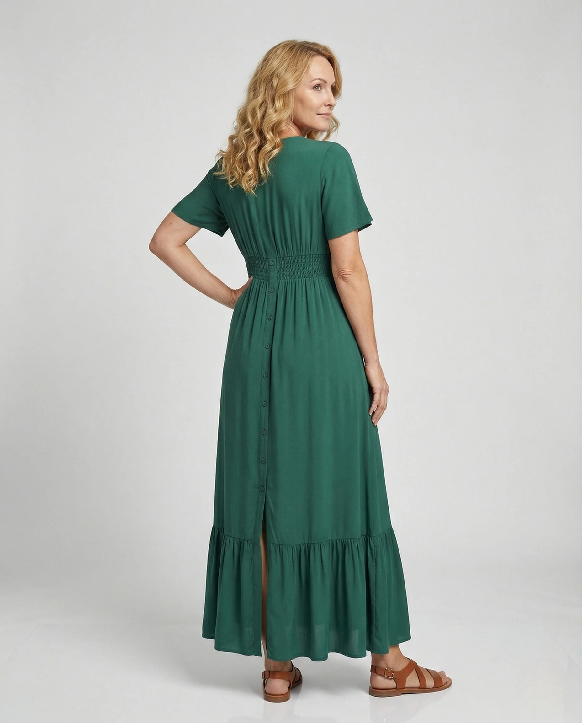 Damen Maxikleid mit Knopfleiste und Stufenvolant - Image 4