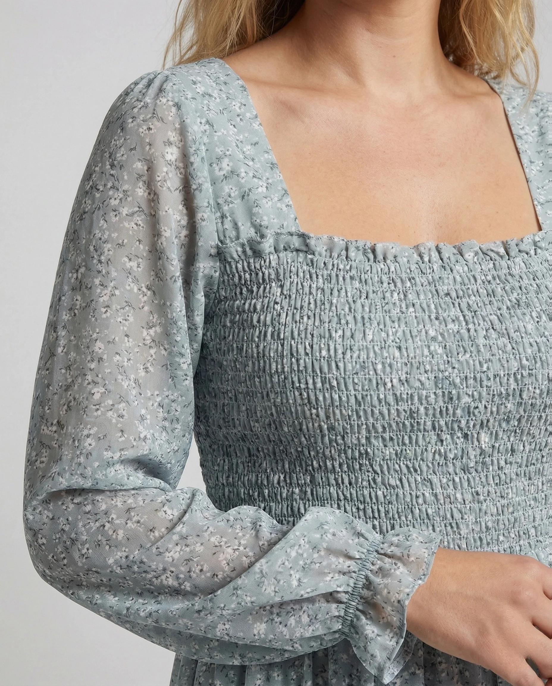 Damen Midikleid mit Smokoberteil - Image 6