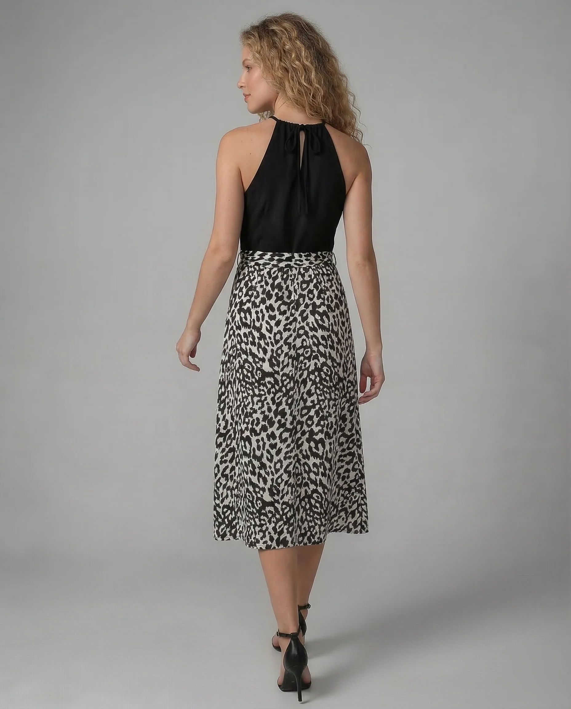 Freizeitkleid Damen Neckholder Midikleid - Image 4