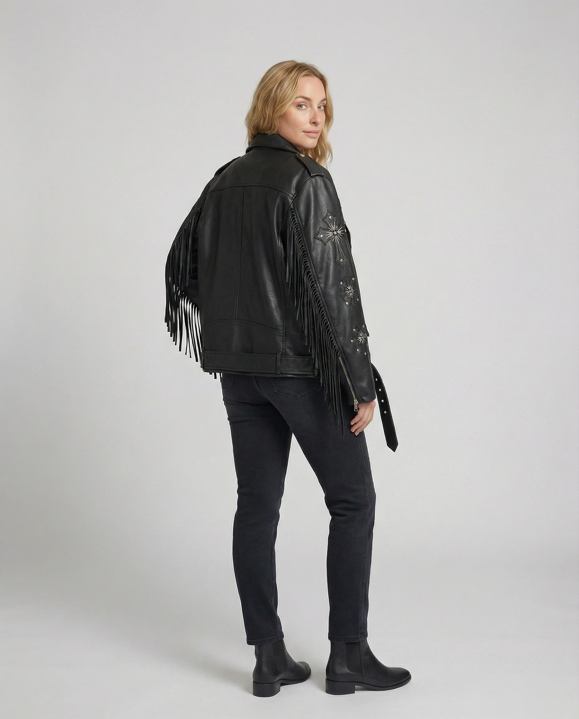 Oversized Kunstleder-Bikerjacke mit Sternnieten, Schnallen und verstellbarem Taillengürtel Heidi-Mode - Image 2