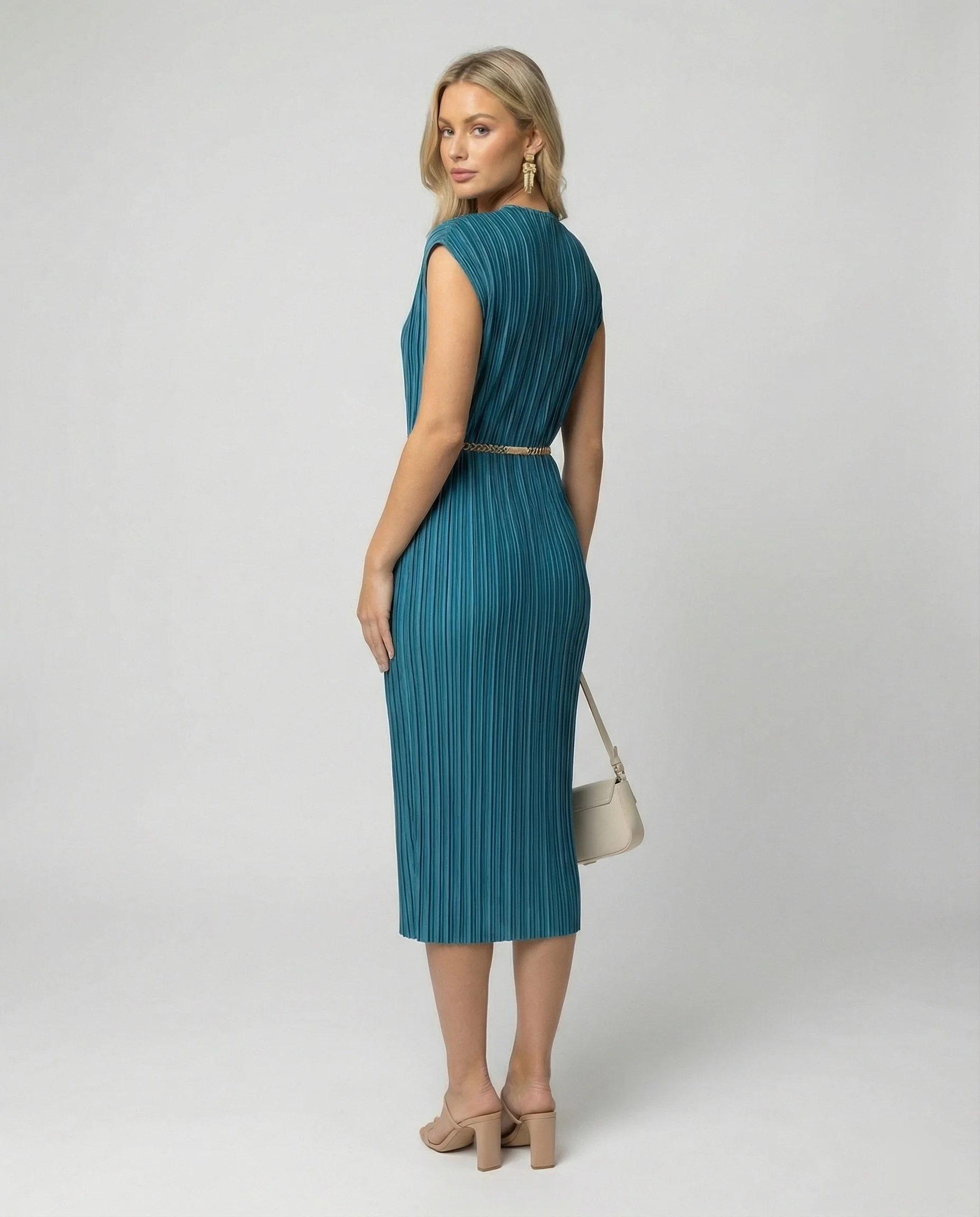 Damen plissiertes Midikleid mit V-Ausschnitt, Cap-Ärmeln und schmalem Taillengürtel Heidi Mode - Image 4
