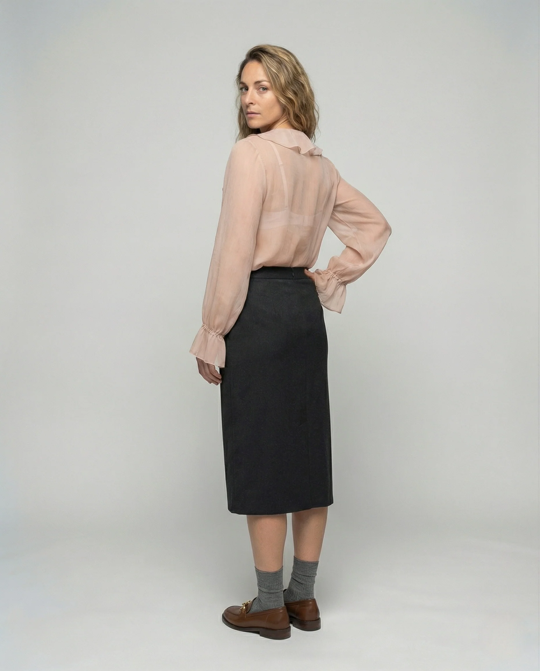 Damen Romantische Chiffonbluse mit Volantkragen - Image 4