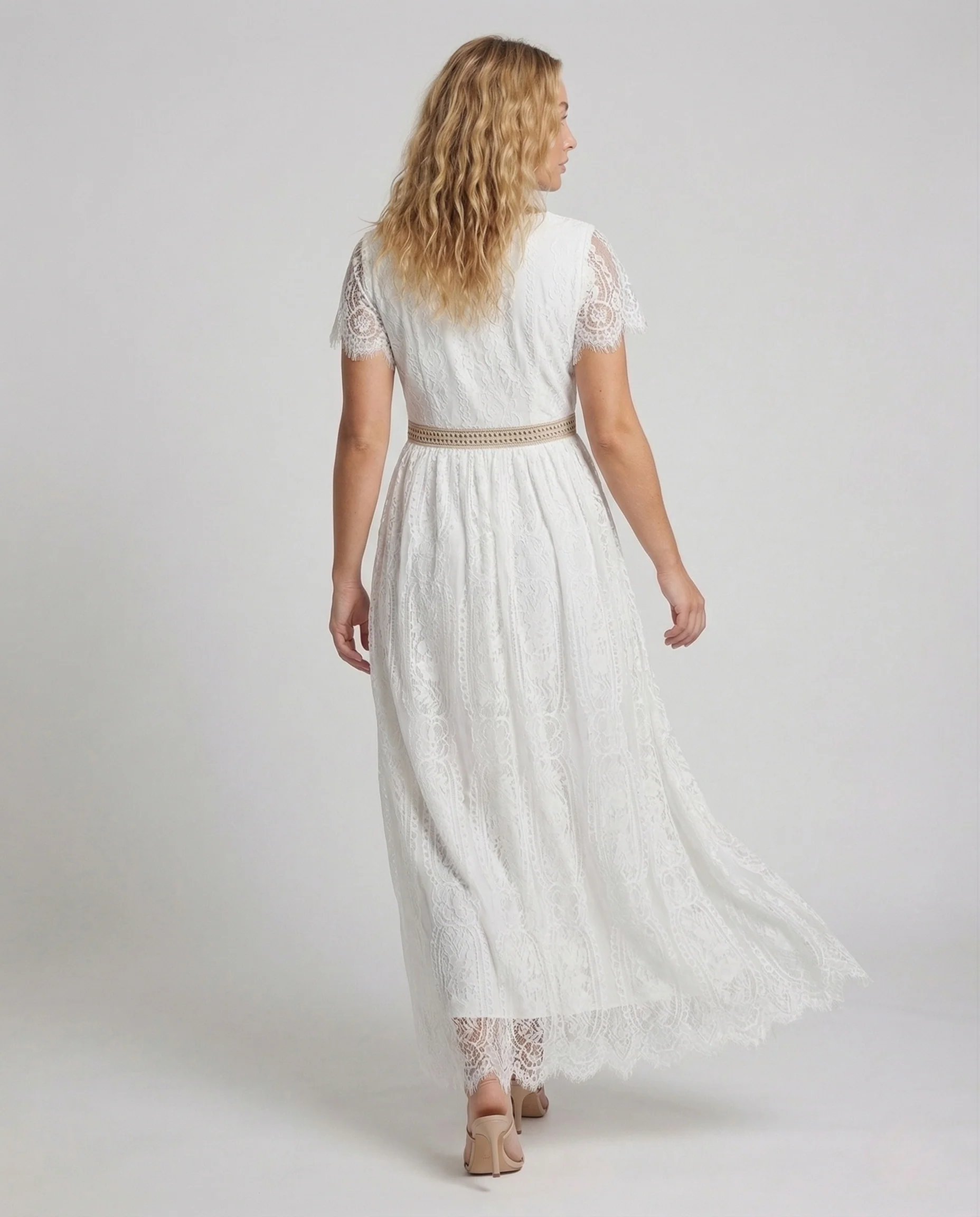 Damen Spitzen Maxikleid mit Flügelärmeln - Image 4