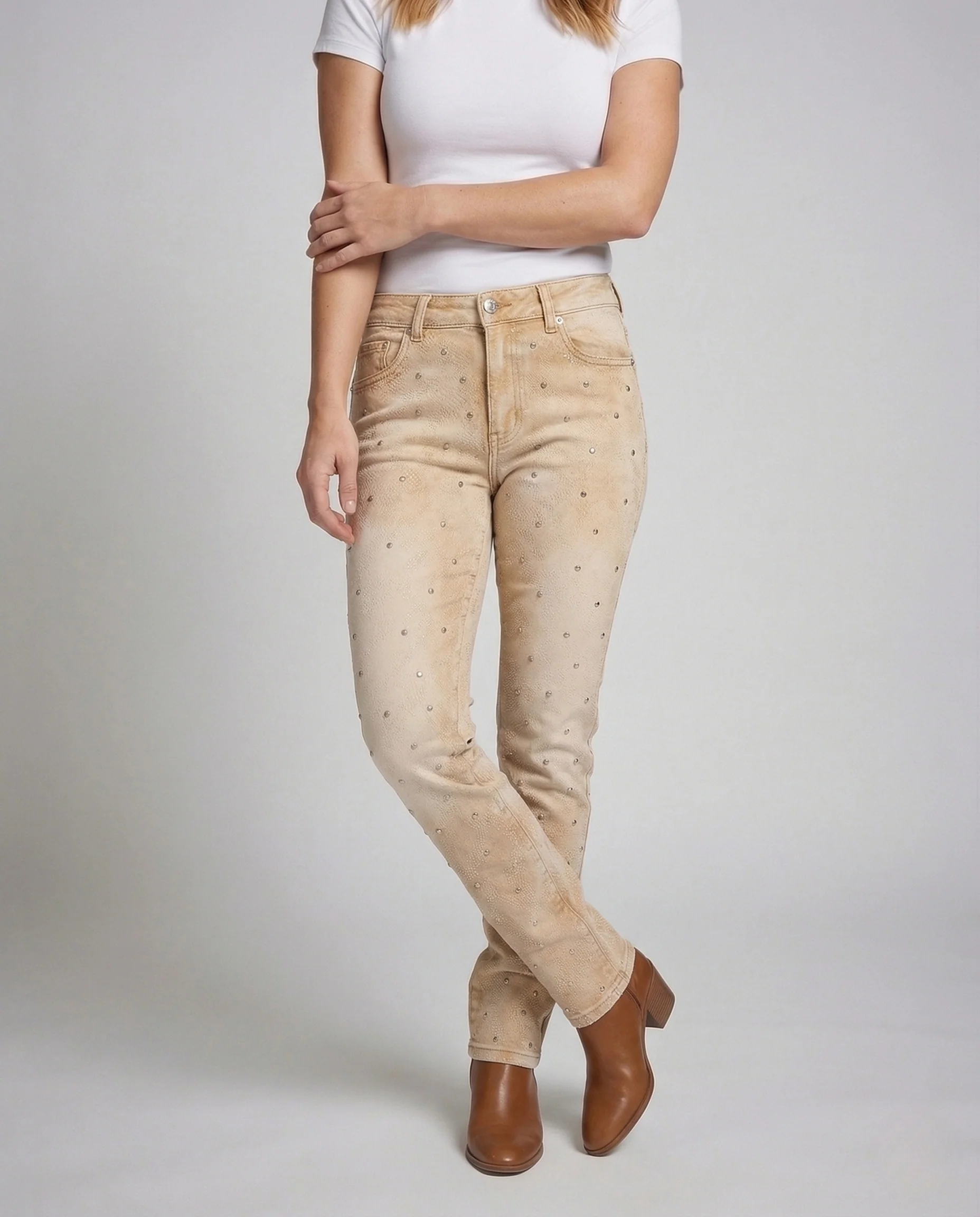 Damen Bootcut Jeans Schmal Geschnitten mit Strassbesatz und Offenem Saum