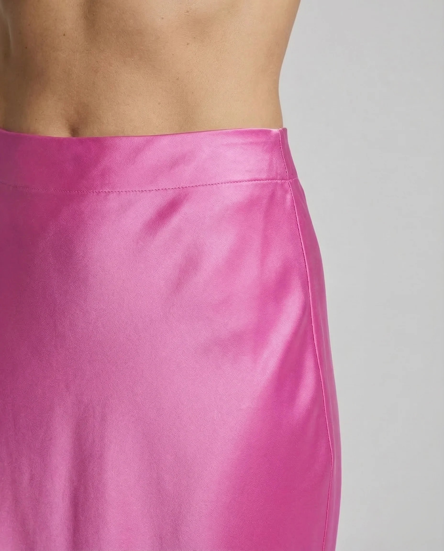 Damen Satin Maxirock Schrägschnitt - Image 3