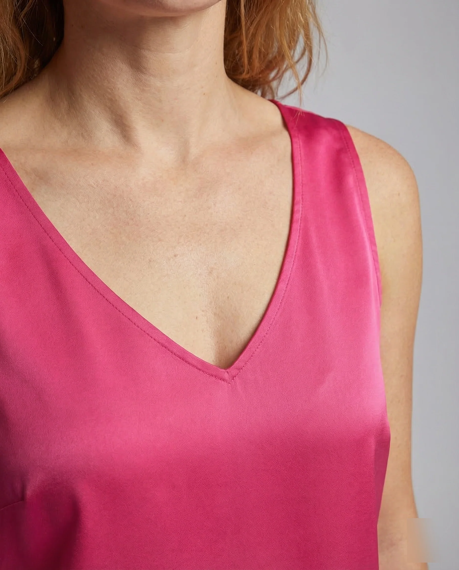 Damen Satin Top Spaghettiträger - Image 3