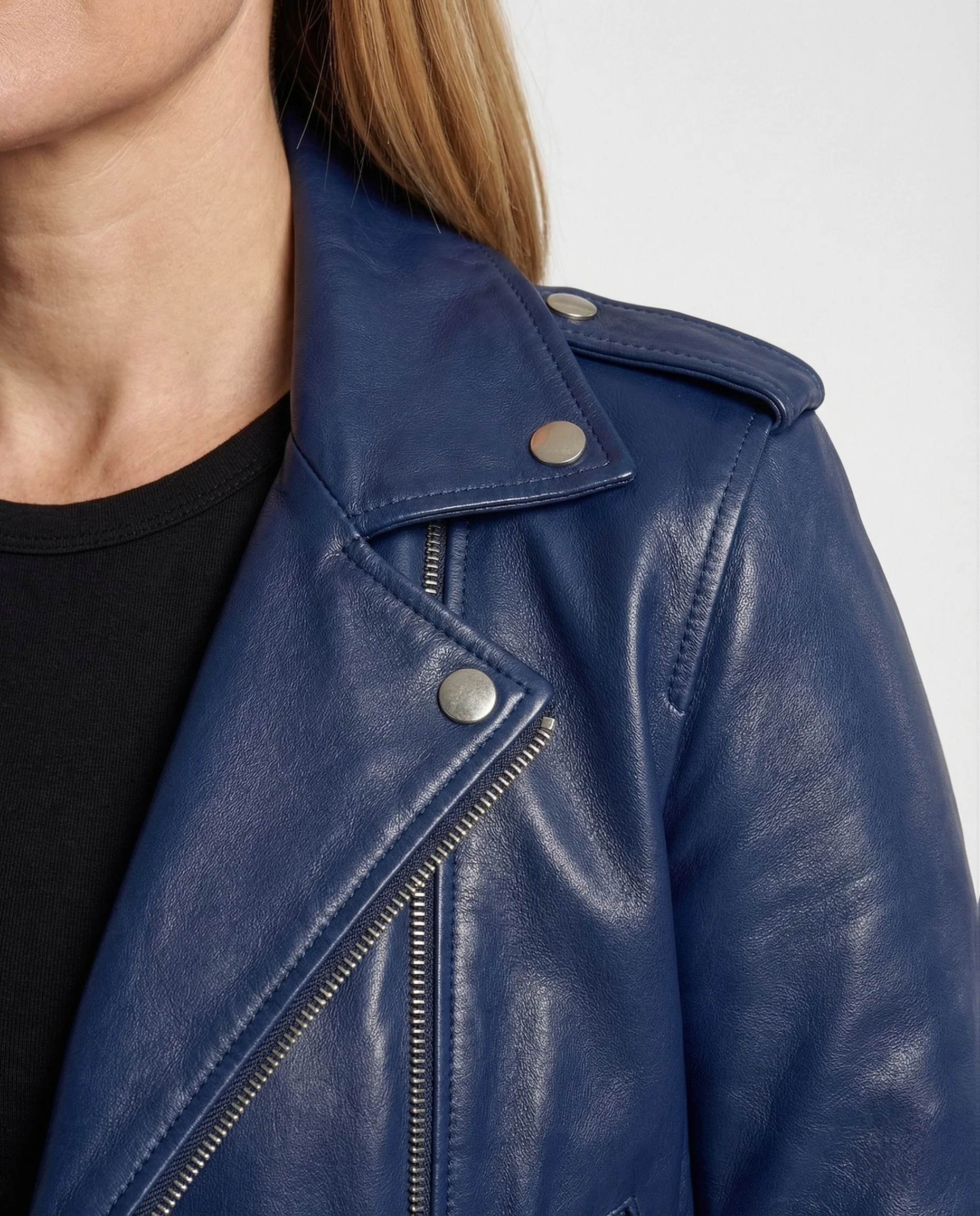 Damen taillierte Bikerjacke Lederoptik mit Gürtel - Image 3