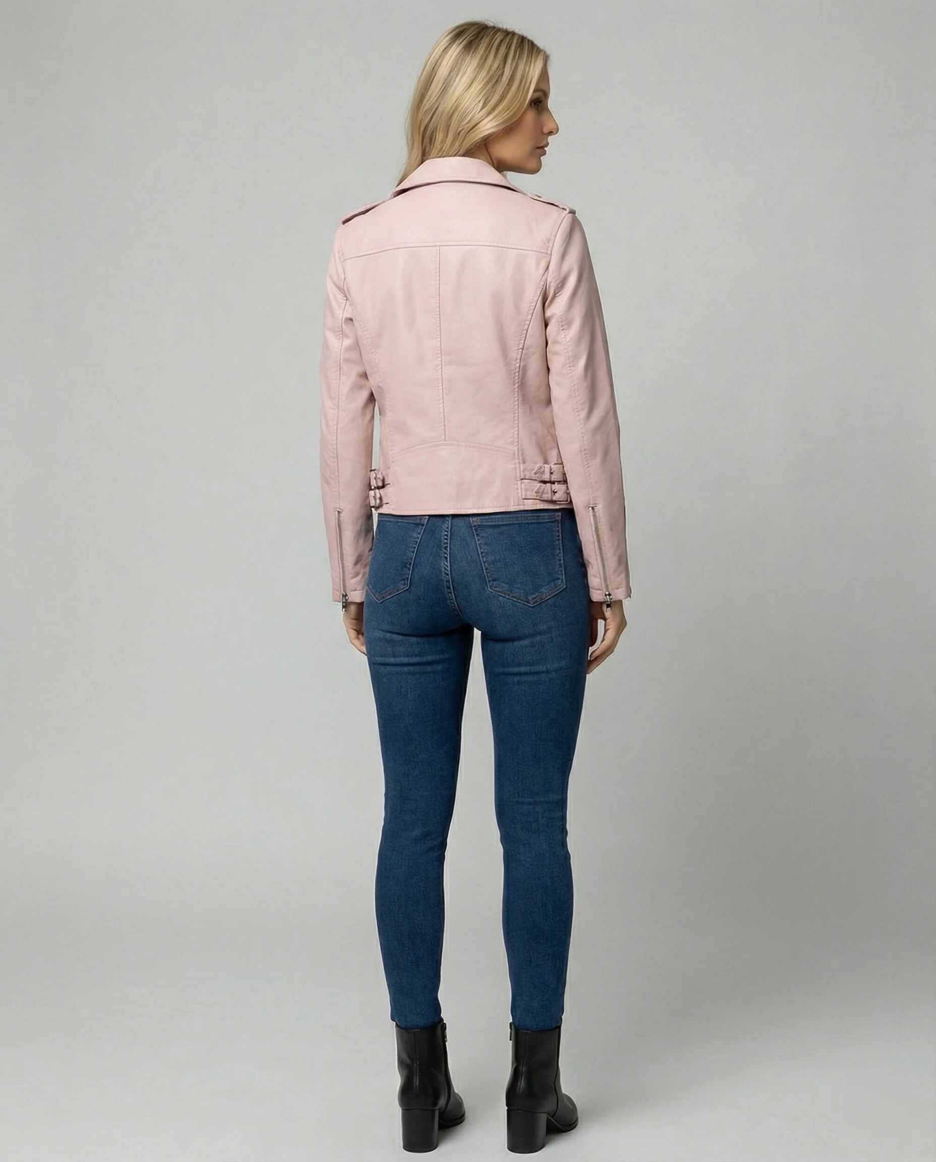 Damen taillierte Kunstleder-Bikerjacke mit asymmetrischem Reißverschluss und Reverskragen Heidi-Mode - Image 4