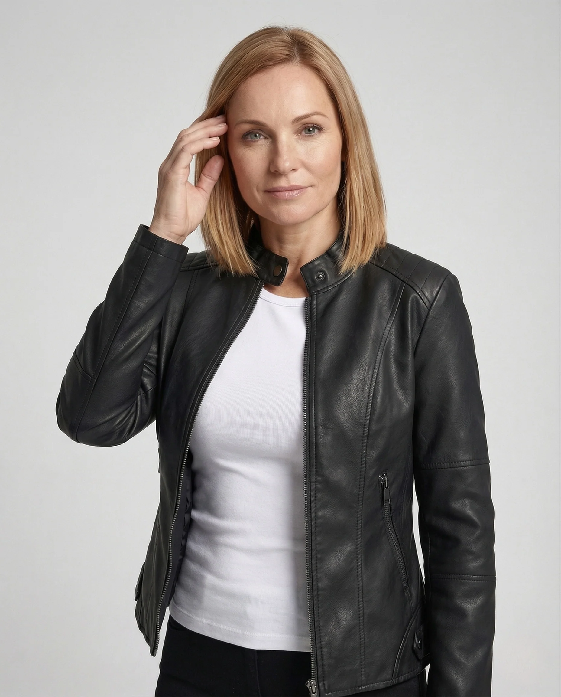 Damen Kunstlederjacke tailliert mit Stehkragen - Image 2