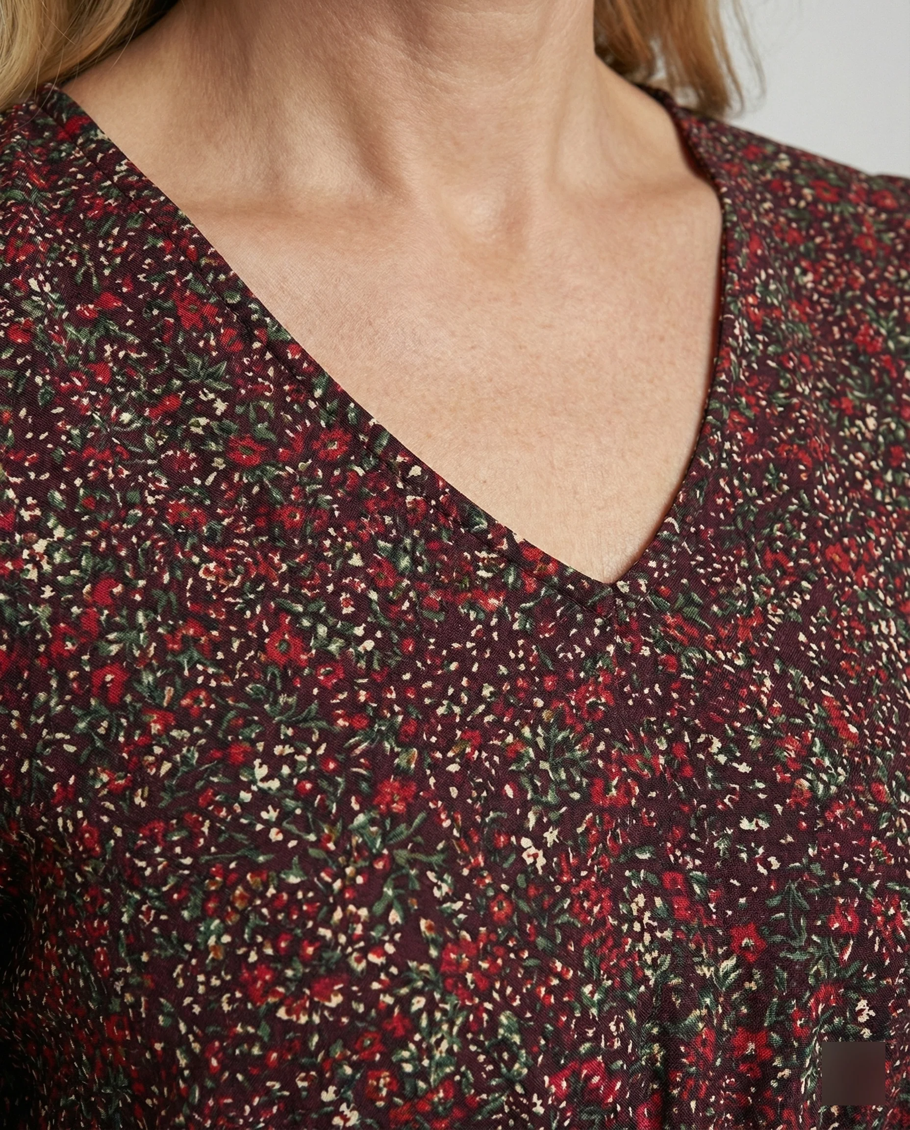Damen A-Linie Kleid mit Smokbund - Image 4