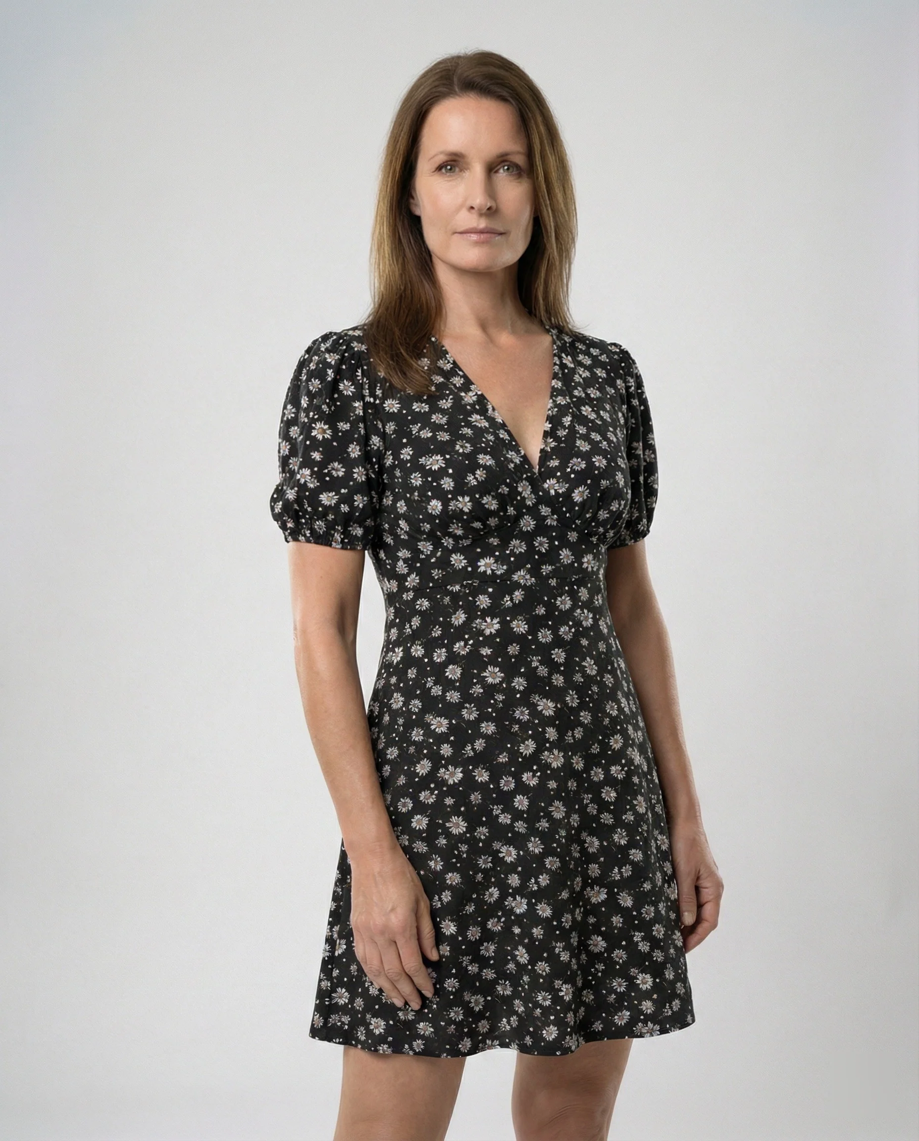 Damen Minikleid tailliert mit Puffärmeln - Image 6