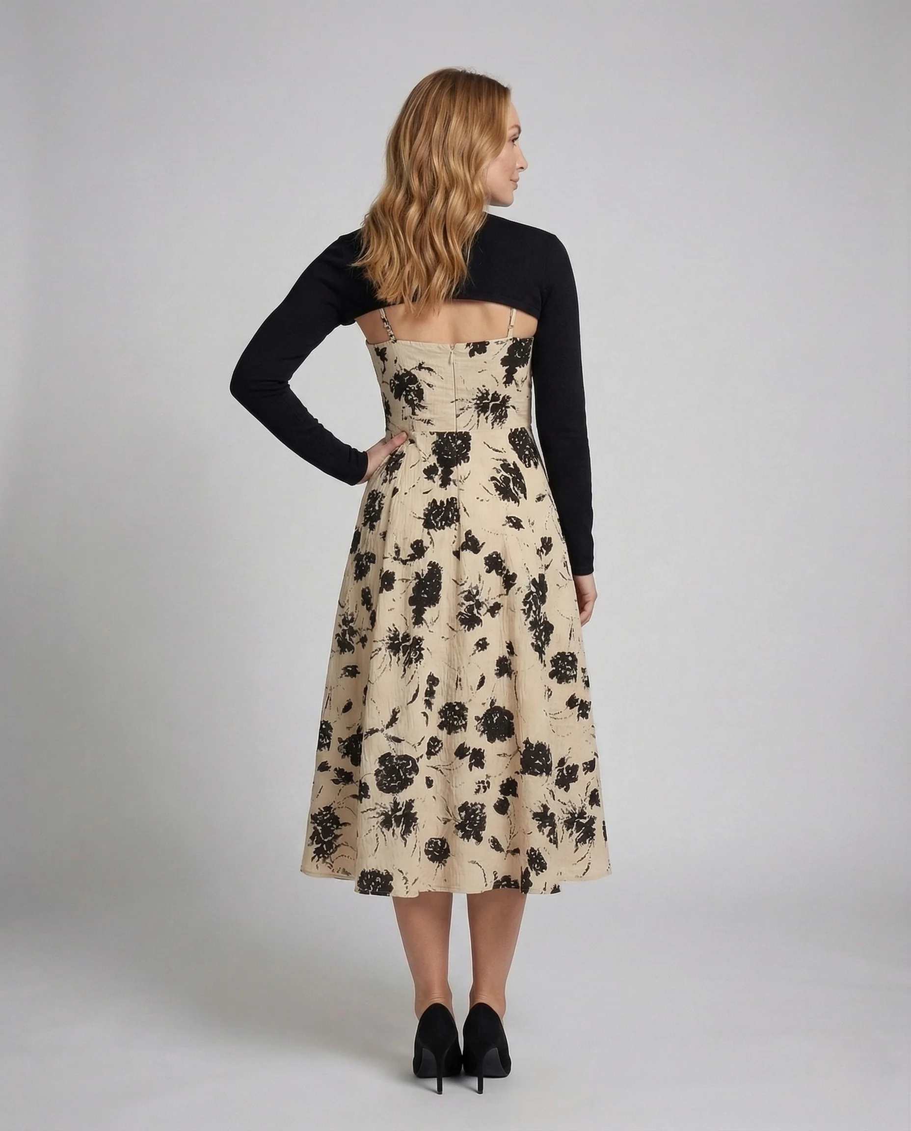 Damen Samt Maxikleid mit Faltenrock - Image 4