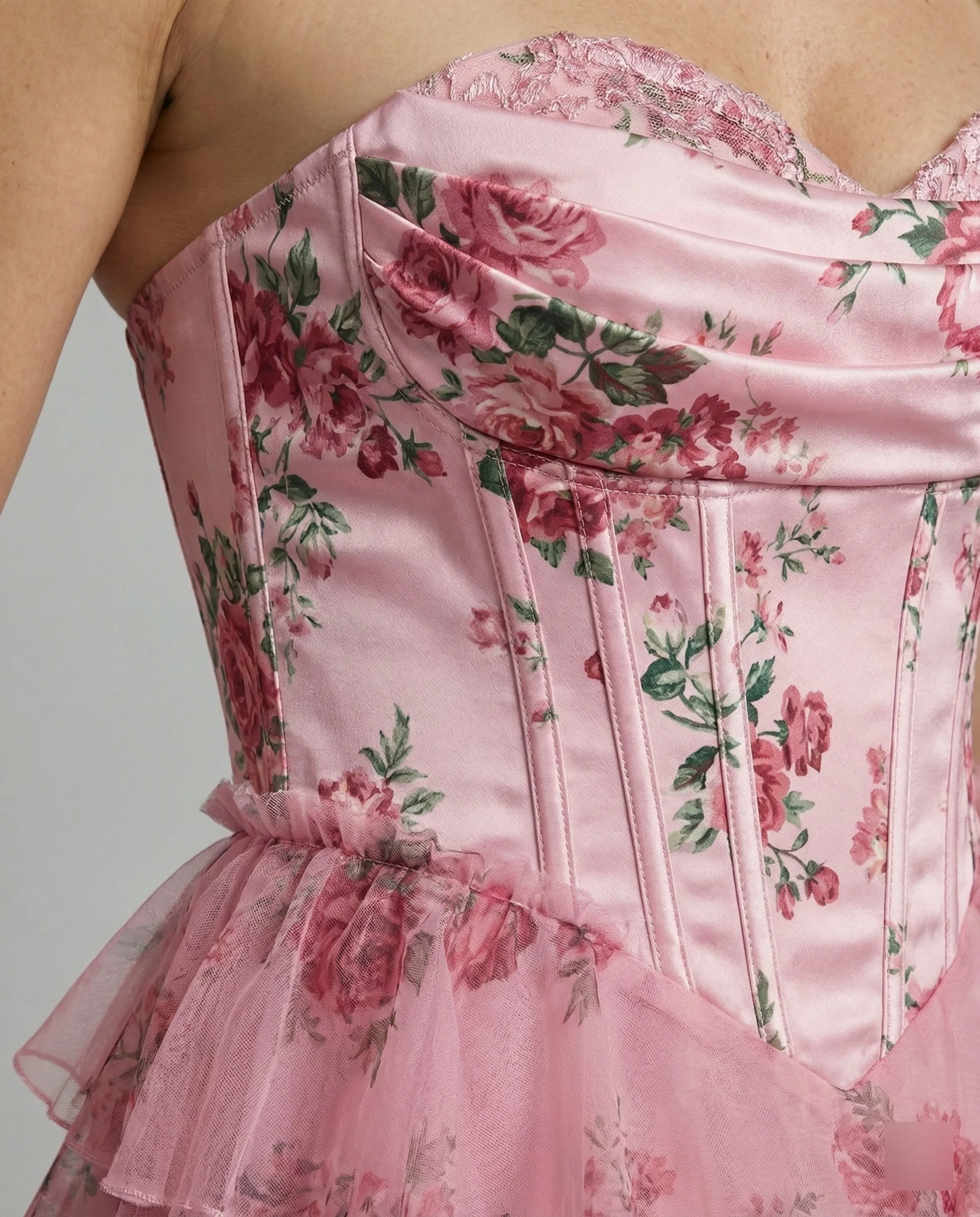 Abendkleid lang trägerlos mit Schlitz - Image 4