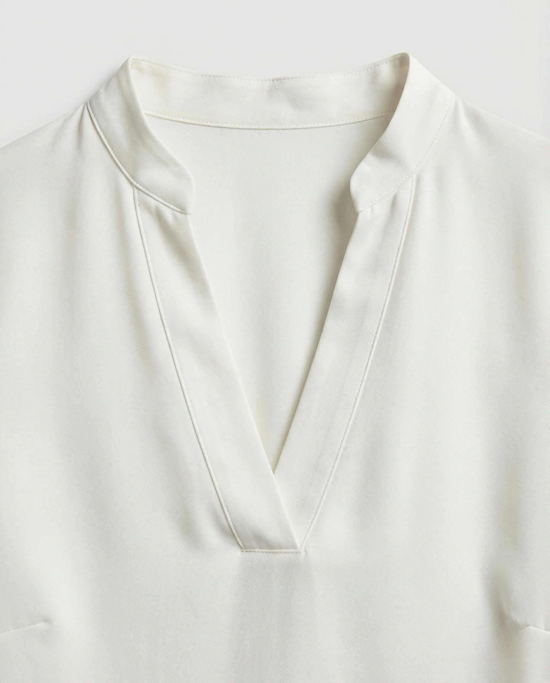 V-Ausschnittbluse Damen Metallic Effekt - Image 4