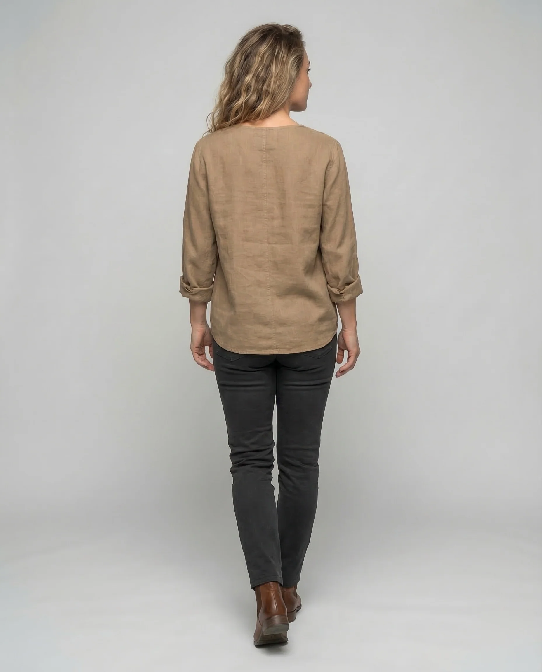 Damen Weite Leinenbluse V-Ausschnitt - Image 4
