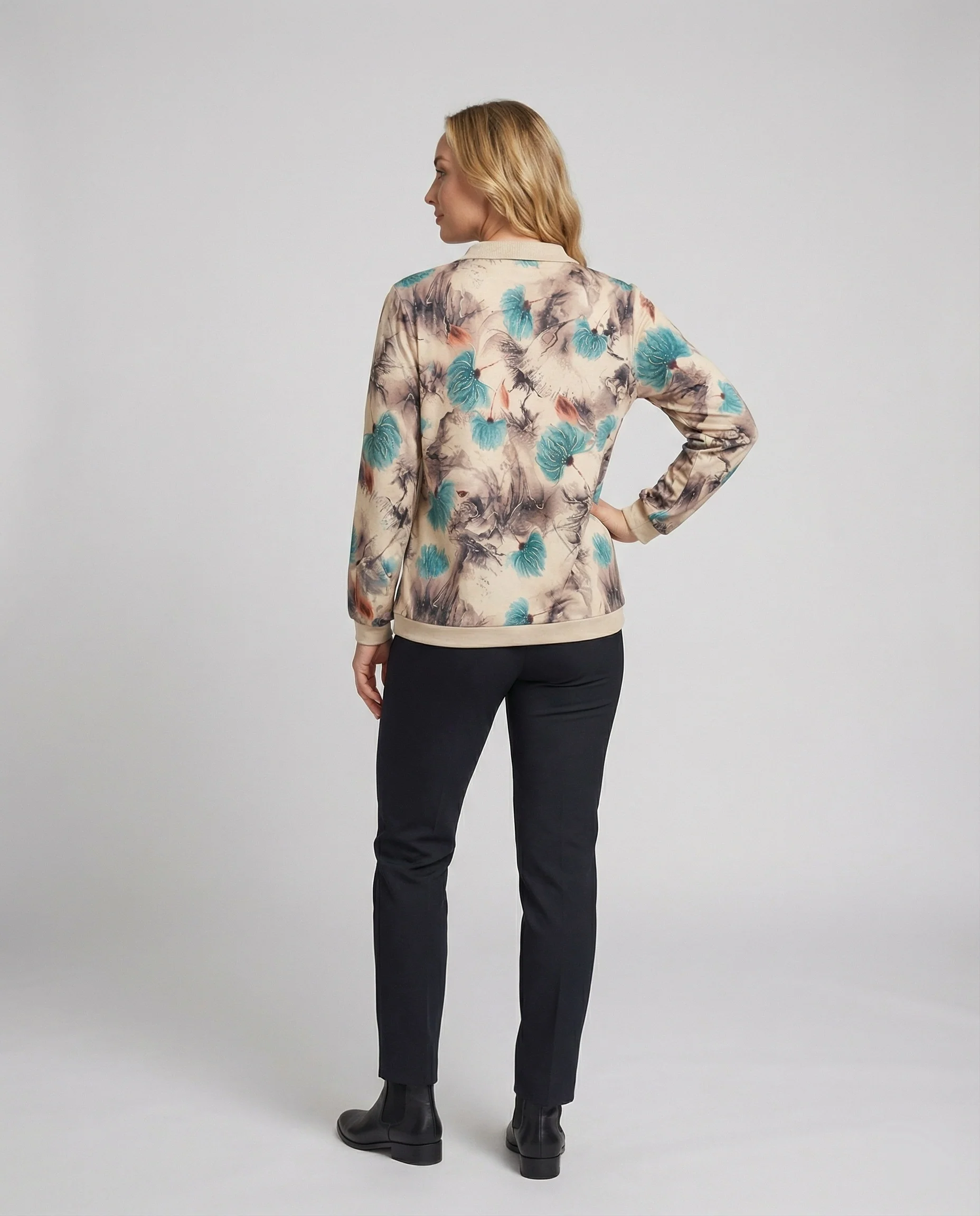 Weit geschnittenes Sweatshirt mit Polokragen und floralem Aquarellprint Heidi Mode - Image 2