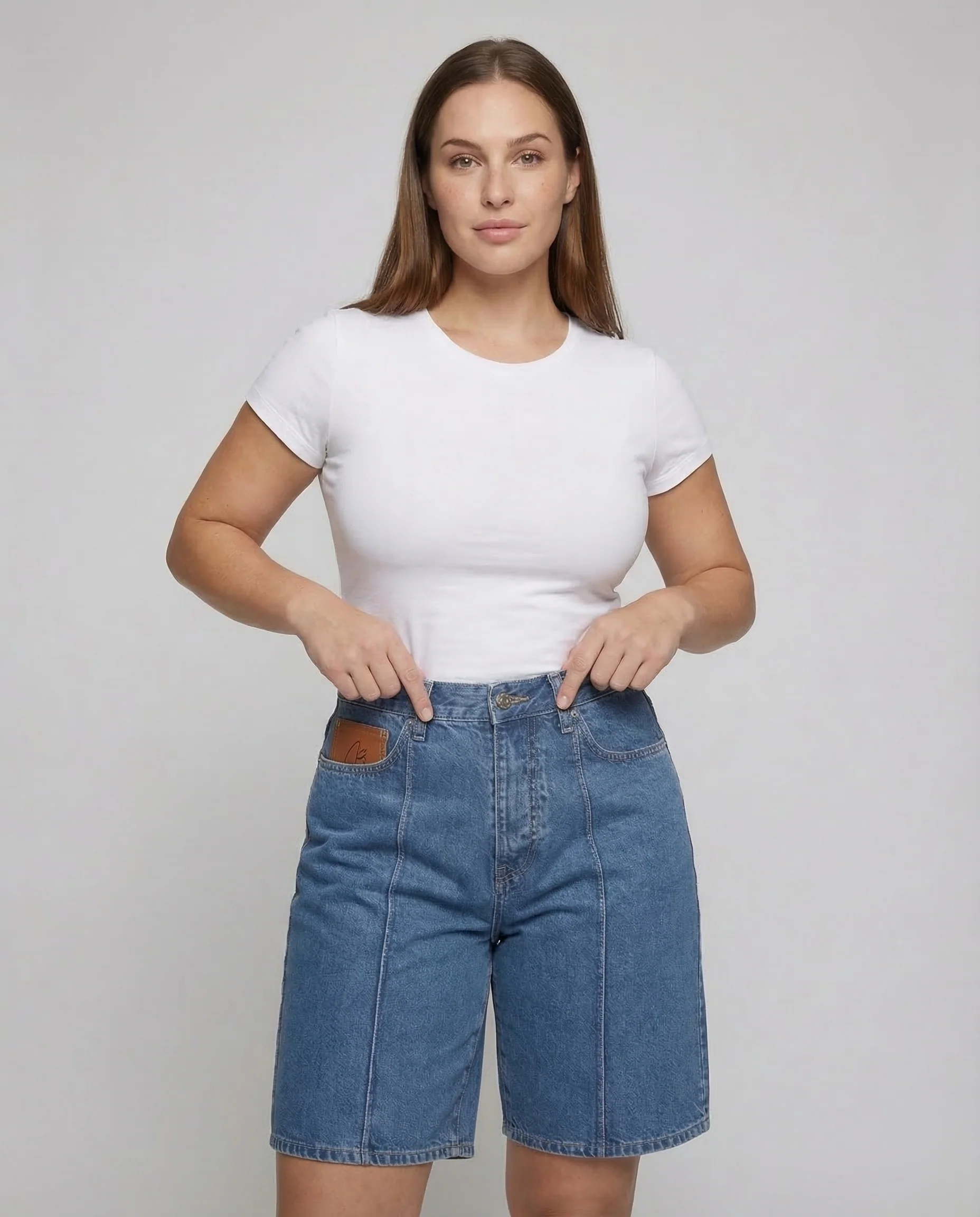 Damen Denim Bermuda Bestickt - Image 2
