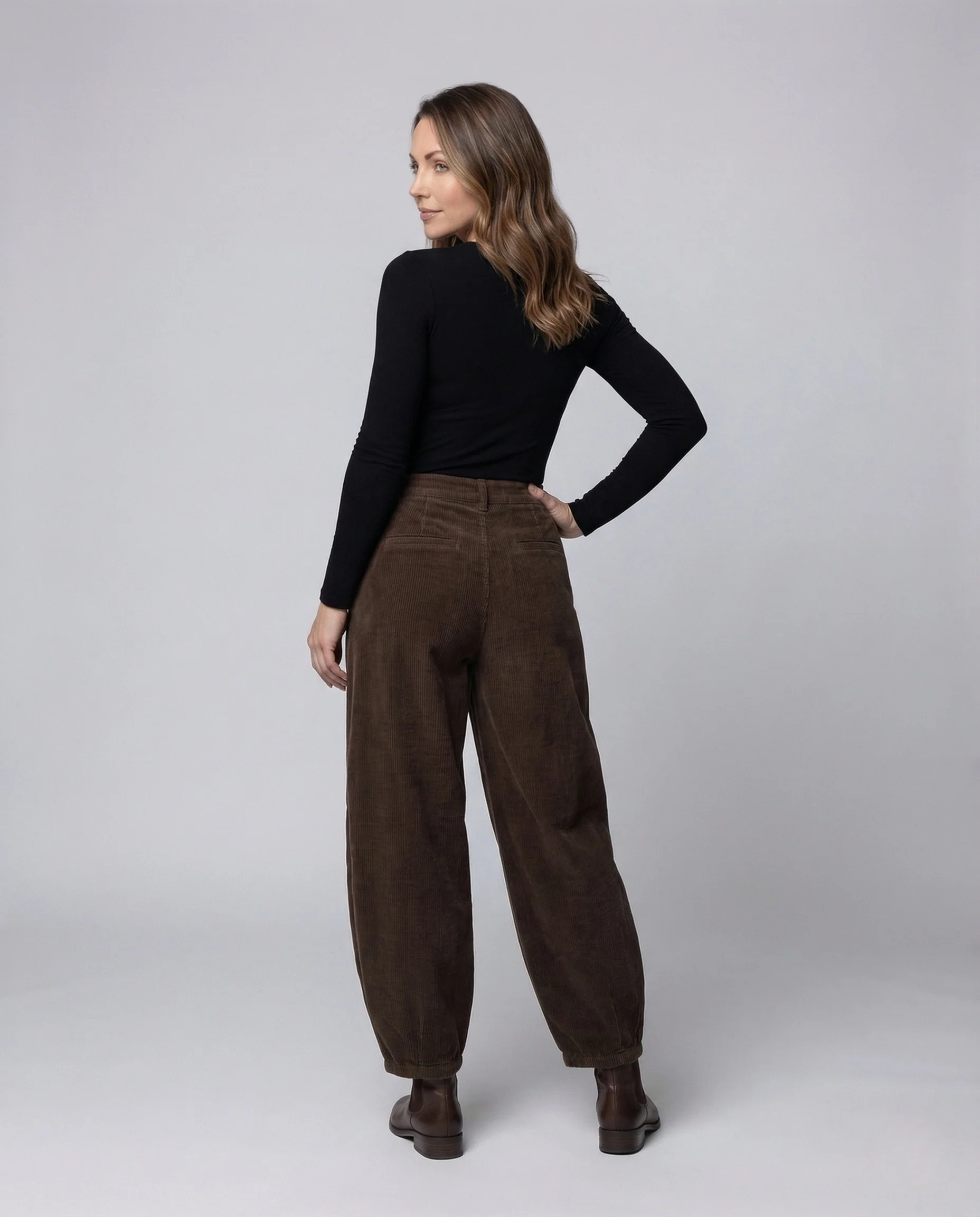 Damen Feincordhose Bundfalten Ballonbein - Image 4
