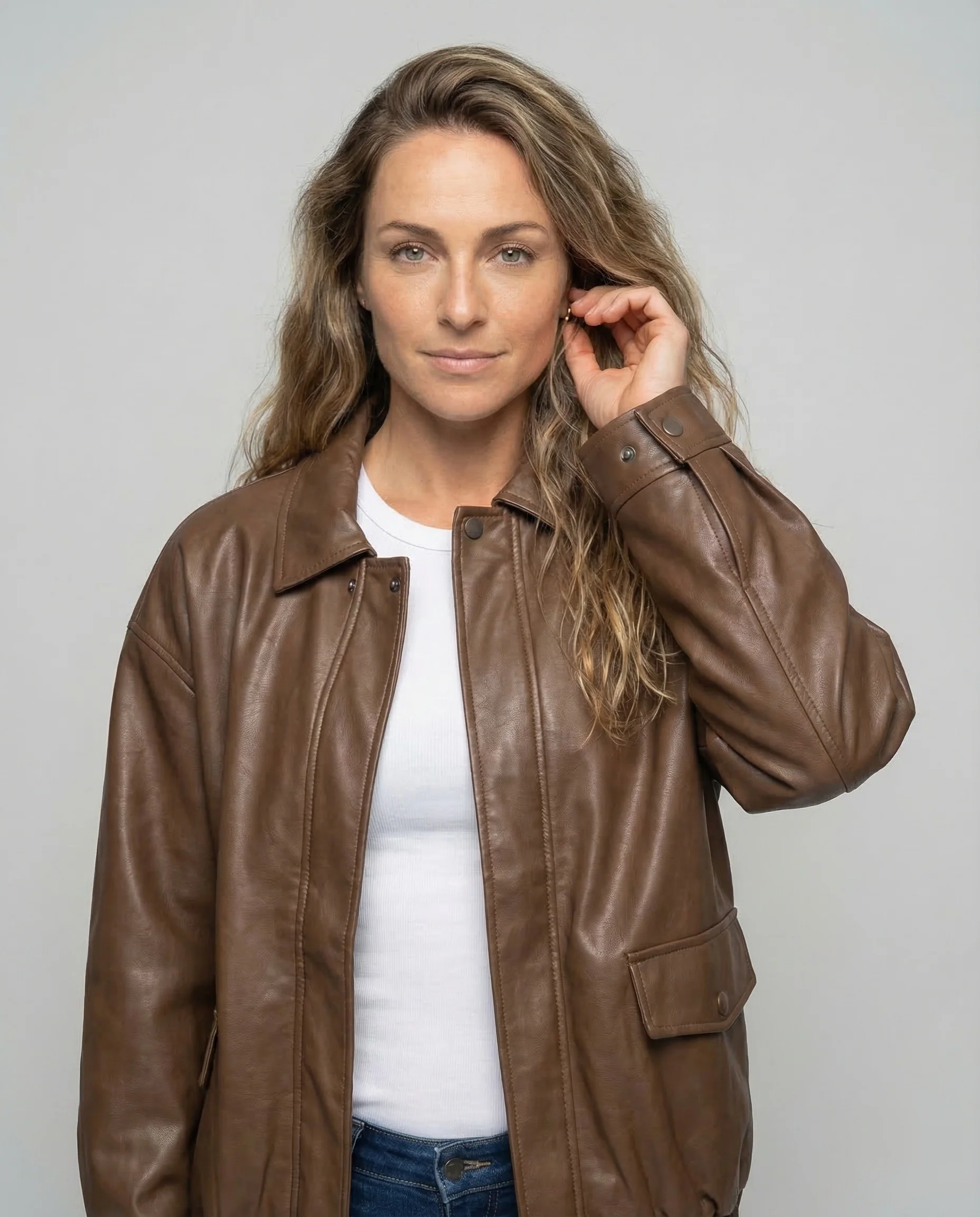 Damen Lederoptik-Bomberjacke Hemdkragen - Image 2