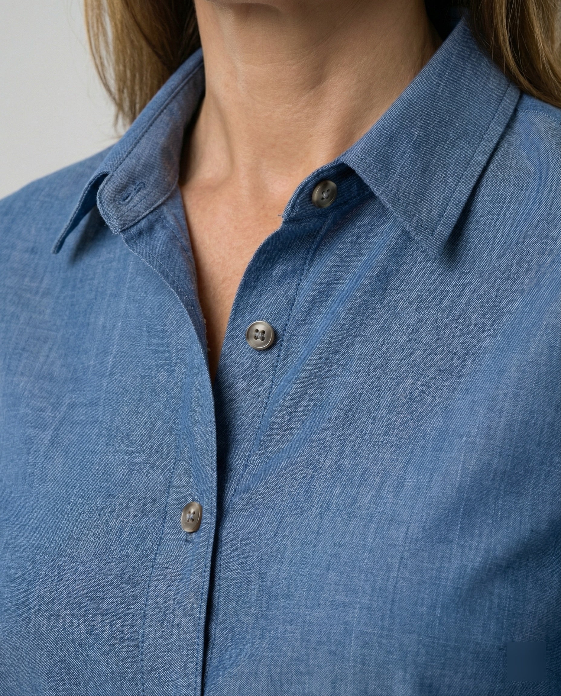 Zweifarbige Hemdbluse Jeansoptik Damen - Image 2