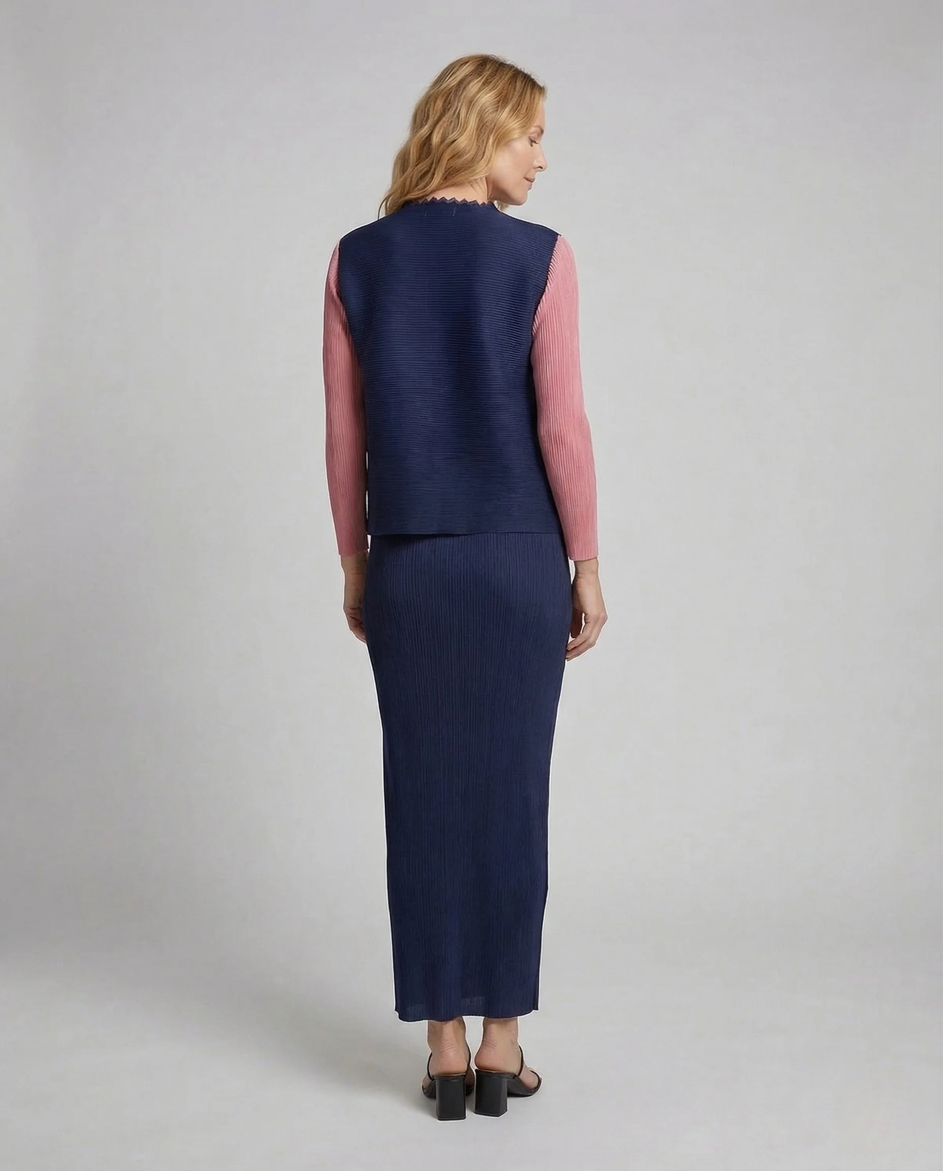 Damen Strick Set Weste Maxirock - Image 3