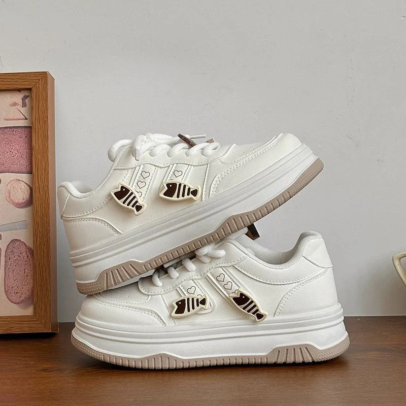 Damen Niedrigprofil Sneakers mit verspieltem Tiermotiv Heidi Mode - Image 2