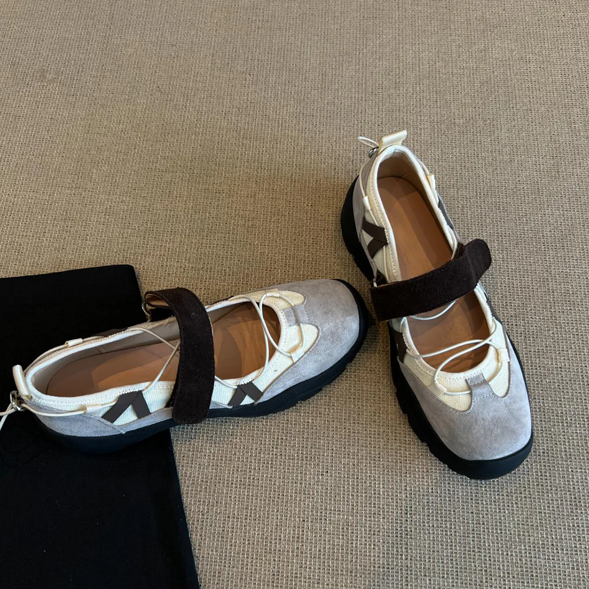 Damen Outdoor-Schuhe mit praktischem Velcro-Verschluss und atmungsaktivem Obermaterial Heidi Mode - Image 4