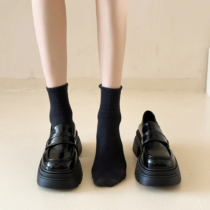 Damen Plateau-Lederschuhe mit modischem Detail und robuster Sohle Heidi Mode - Image 2