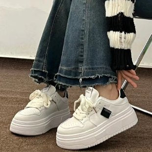 Damen Plateau-Sneaker mit modernem Design und trendiger Sohlentechnologie Heidi Mode - Image 5