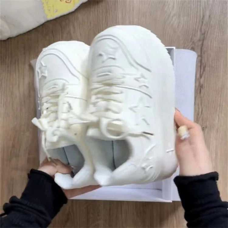 Damen Plateau-Sneaker mit modernen Stern-Applikationen und dämpfender Sohle Heidi Mode - Image 2