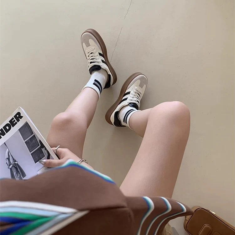 Damen Plateau-Sneaker mit sportlichem Design und breiter Sohle Heidi Mode - Image 4